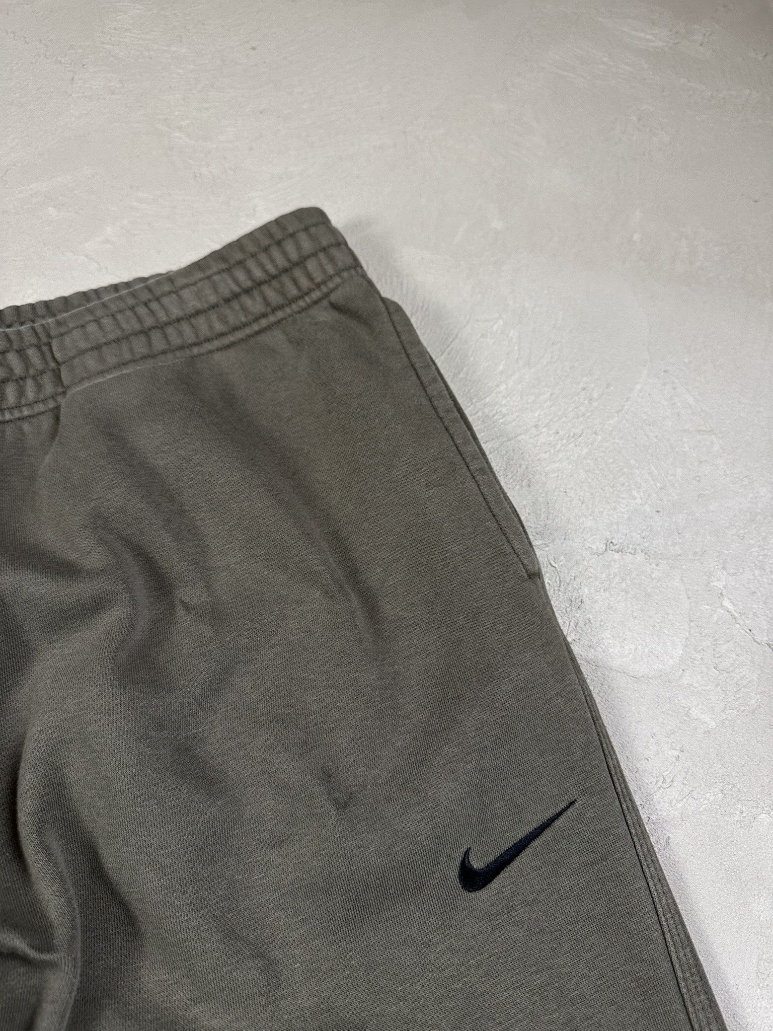 Nike 00s Vintage Nike Swoosh Casual Sweatpants Size US 38 / EU 54 - 5 Thumbnail