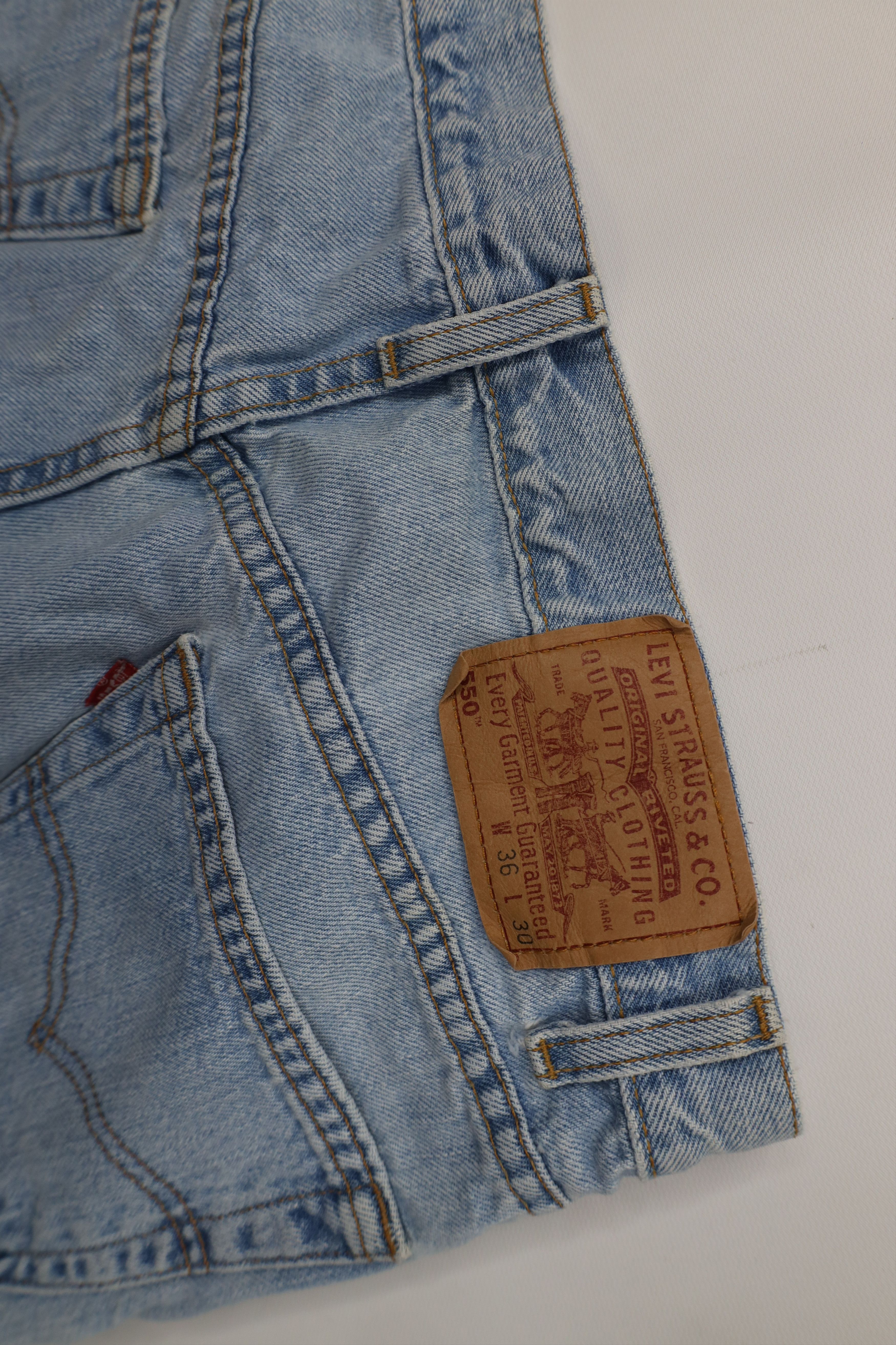 Levi's Vintage 90s Levis 550 Faded Relaxed Fit Denim Jeans Blue USA Size US 36 / EU 52 - 16 Thumbnail