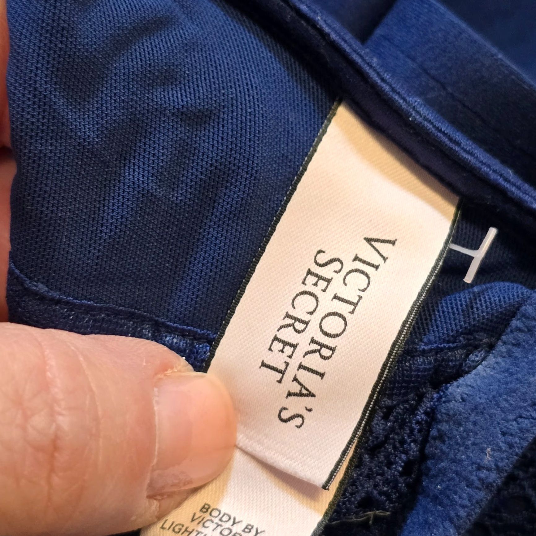 Victoria's Secret Victoria's Secret Body by Victoria Bra Womens 36D Blue Lightly Lined Push Up Wireless Size ONE SIZE - 4 Thumbnail
