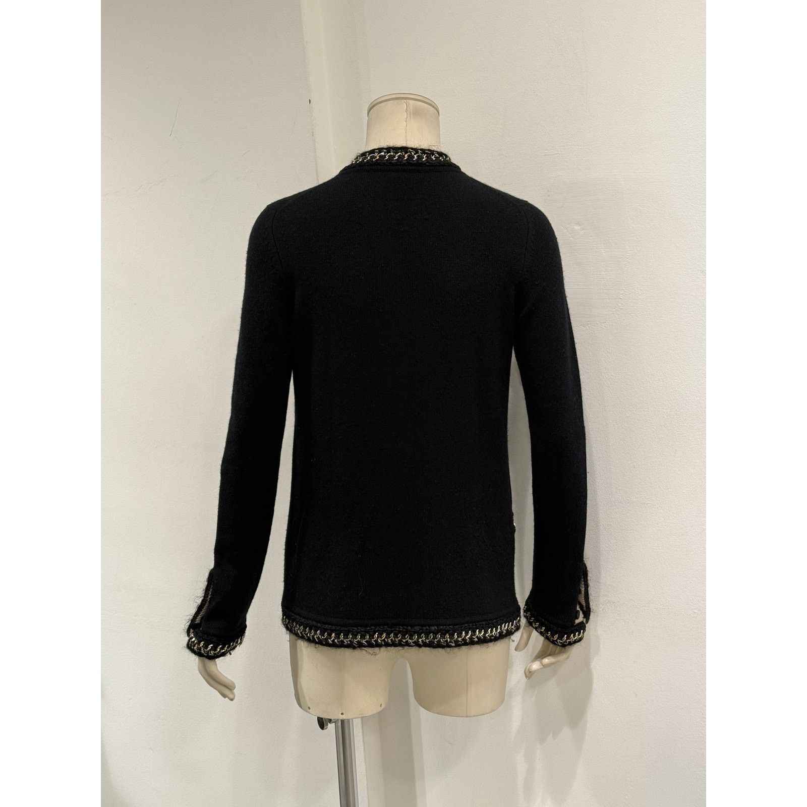 Chanel S/S2006 Chanel black cashmere jacket with chain trim Size XS / US 0-2 / IT 36-38 - 8 Thumbnail