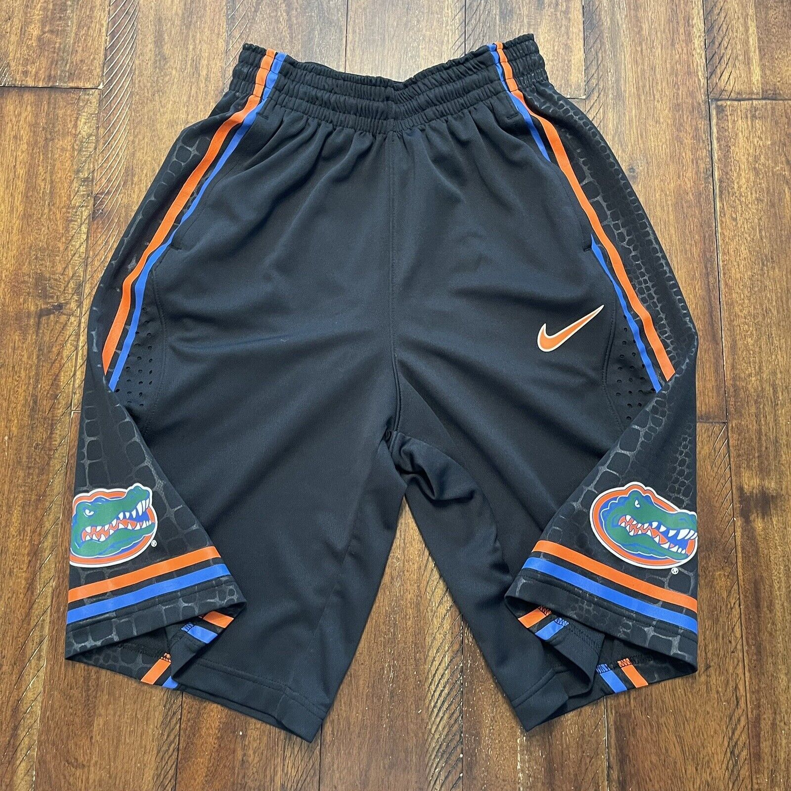 Vintage Nike Florida fashion Gators Mesh Athletic Basketball Shorts