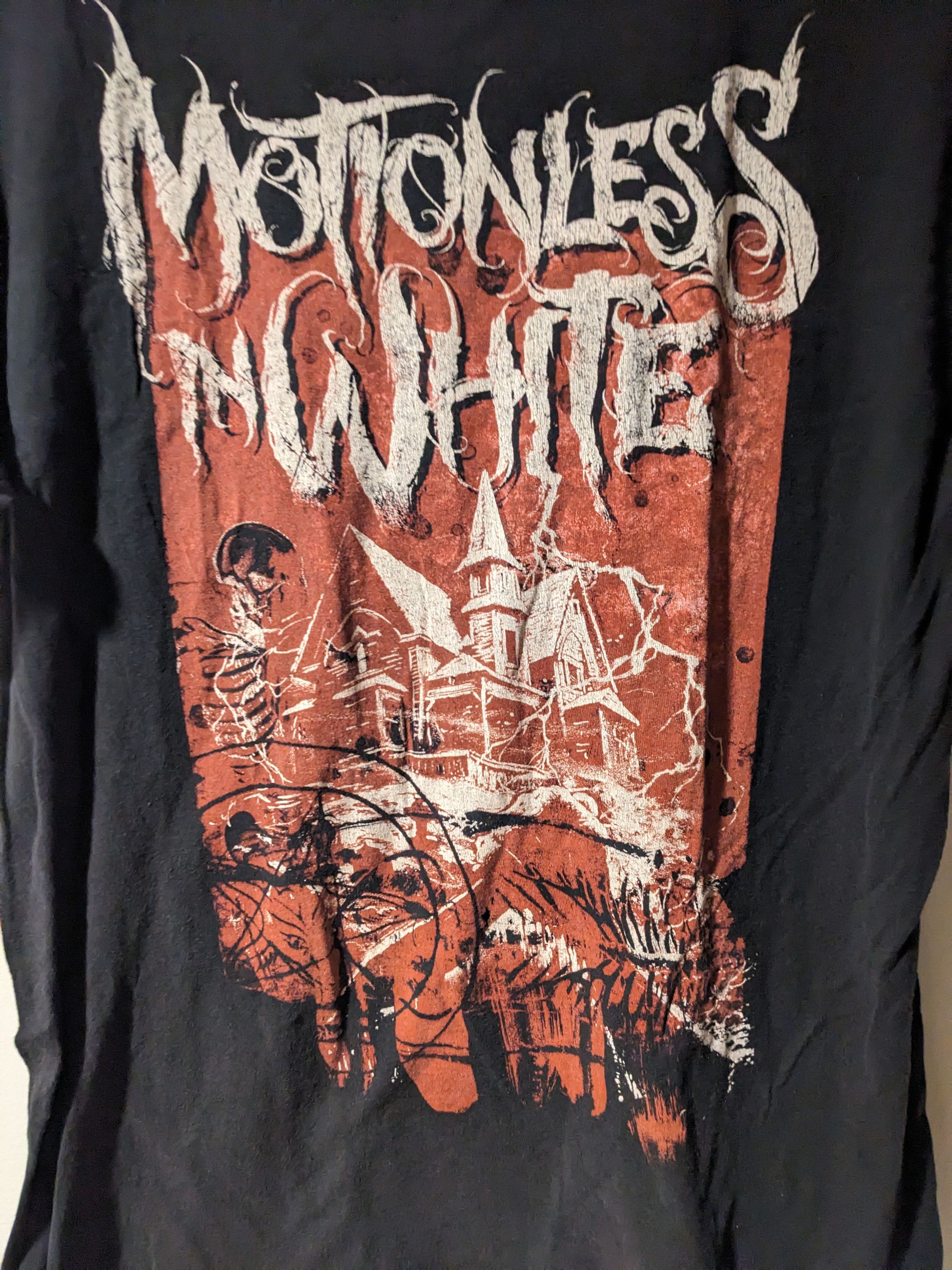 Band Tees Vintage 2010's Motionless in White Castle Skeleton T-Shirt Size US M / EU 48-50 / 2 - 2 Thumbnail