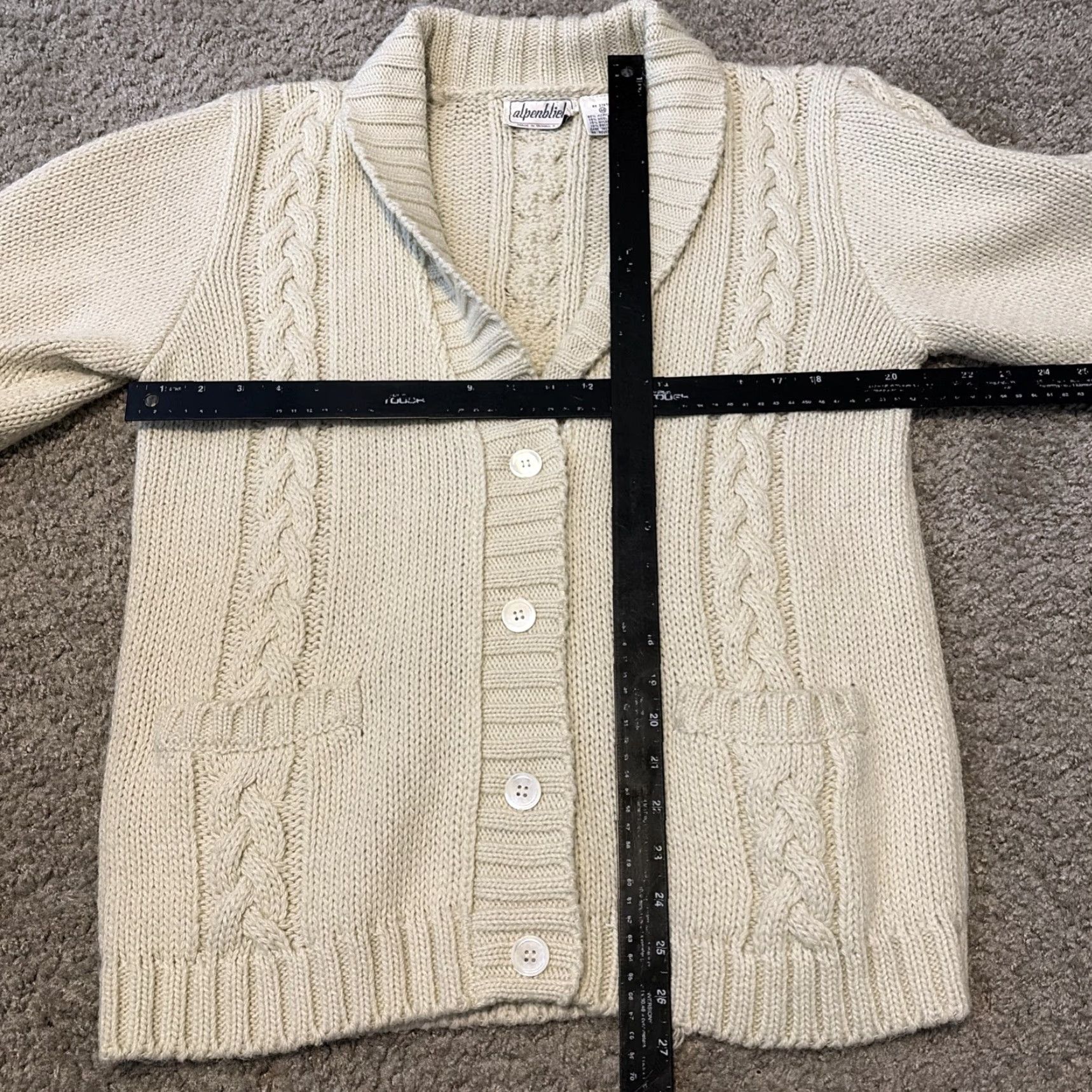 Bones VINTAGE Alpenbiel Cardigan Sweater Unisex Adults M White 80s Chunky-Knit Wool Bone White / Acrylic Wool 80s Theme Mens Womens (adjusted) Size M / US 6-8 / IT 42-44 - 6 Thumbnail
