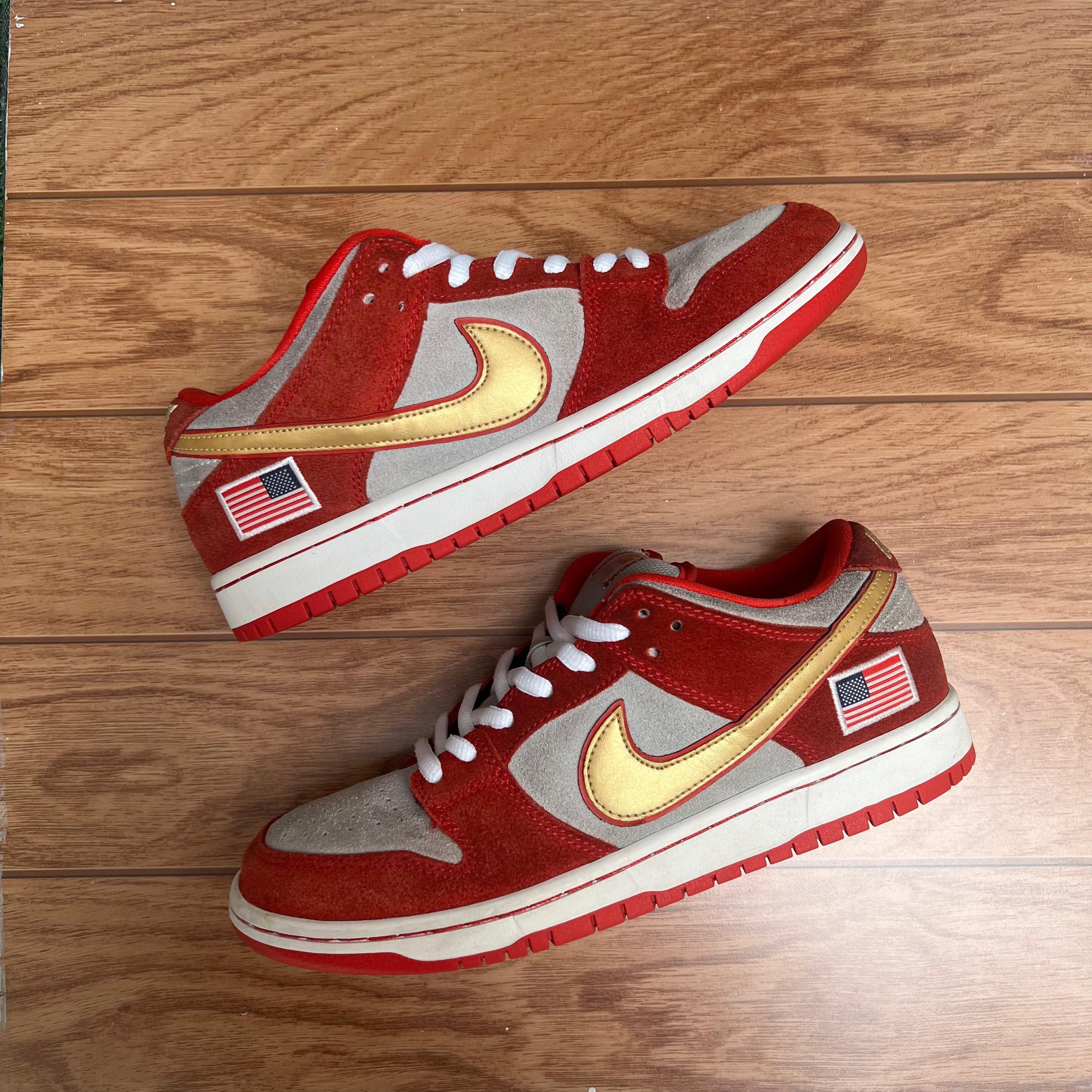 Nike SB Dunk Low Nasty Boys Size US 9.5 / EU 42-43 - 2 Thumbnail