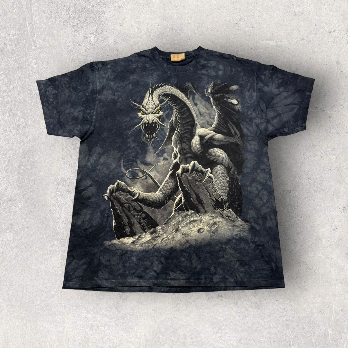 The Mountain × Vintage Vintage Dragon tee Size US XL / EU 56 / 4 - 1 Thumbnail