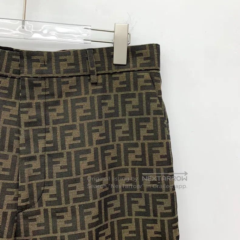 Fendi Fendi Dark brown logo all-over print casual shorts Size US 30 / EU 46 - 3 Thumbnail