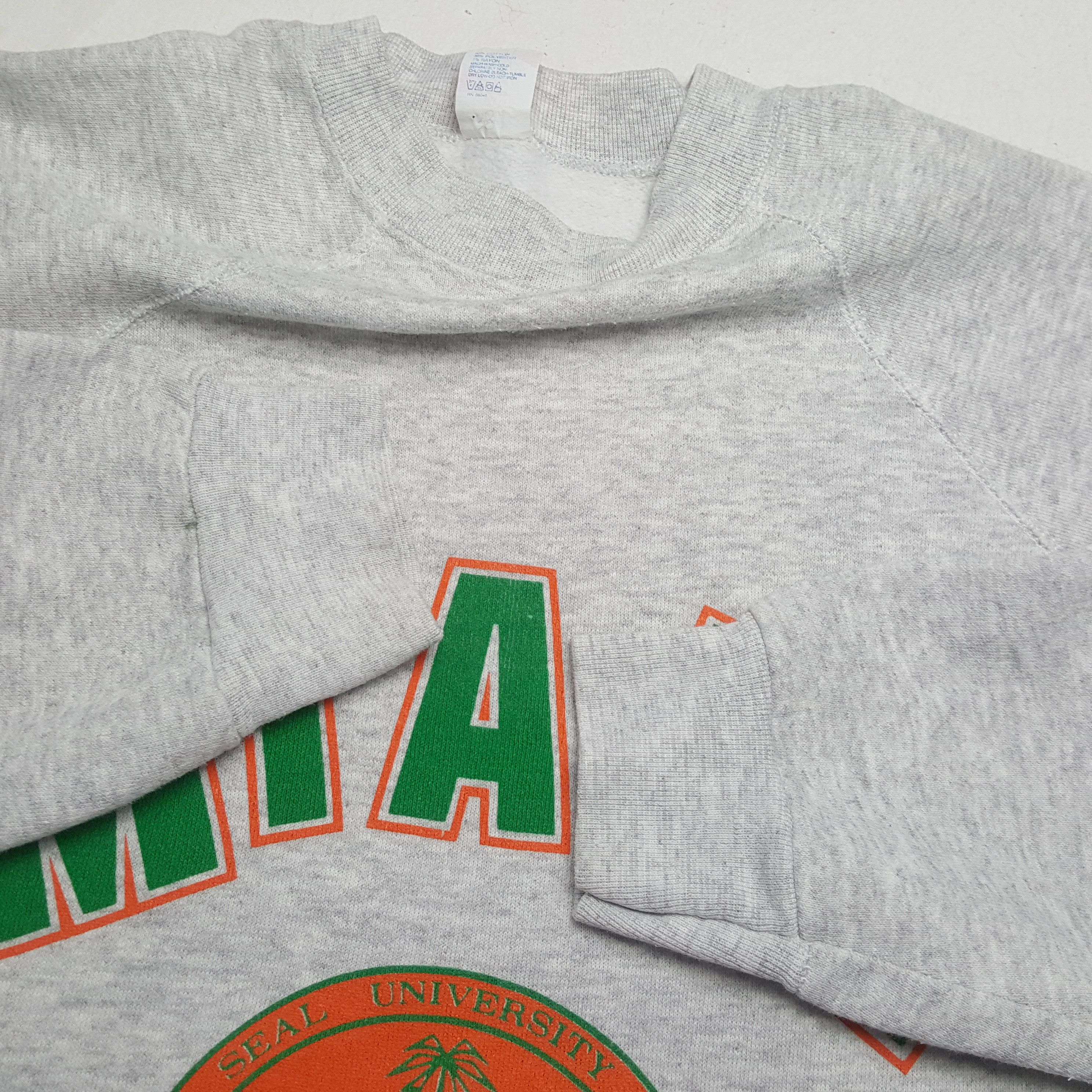 Vintage UNIVERSITY OF MIAMI Center Design Vintage Sweatshirt Size US XL / EU 56 / 4 - 8 Thumbnail