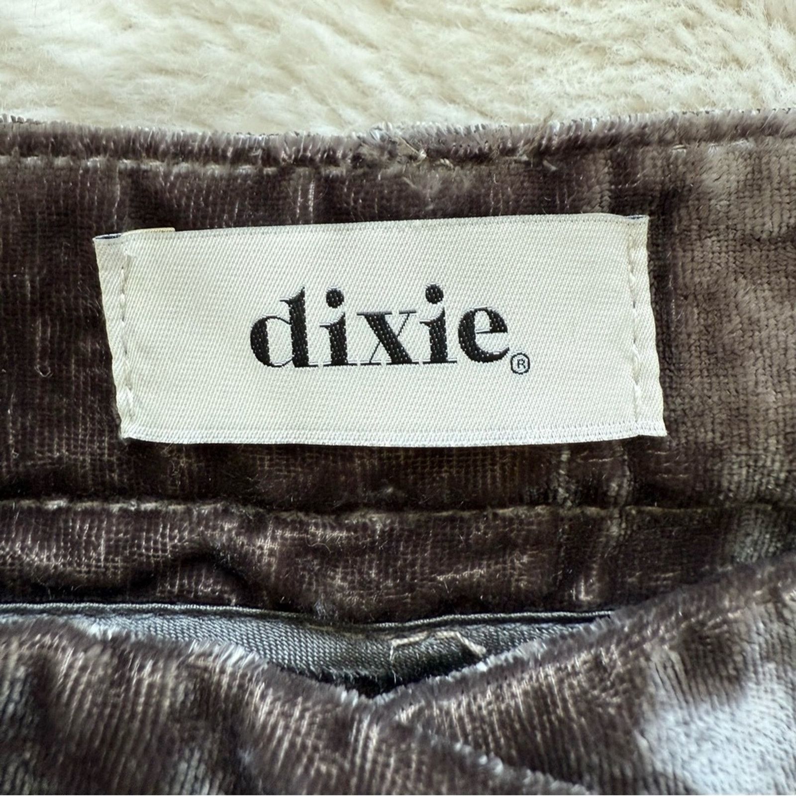 Other NEW!! DIXIE women velvet costume jacket/pants size S 650$ Size S / US 4 / IT 40 - 13 Thumbnail