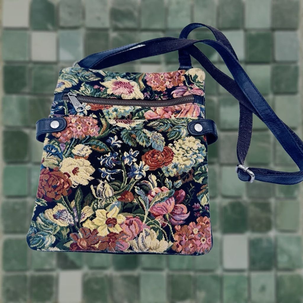 Patricia Nash Patricia Nash Prizzi Crossbody Bag Leather Floral Woven Tapestry, Black Multicolor, Medium, Women Size ONE SIZE - 1 Thumbnail