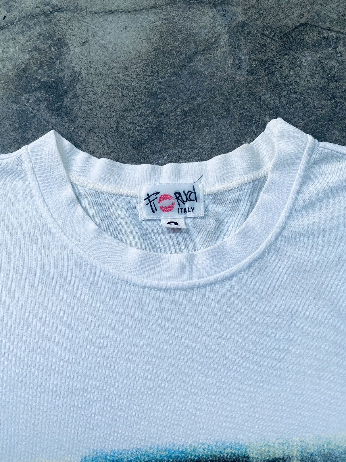 Fiorucci Vintage 90s Fiorucci Baby Kiss Art Distressed Tees Size US M / EU 48-50 / 2 - 4 Thumbnail