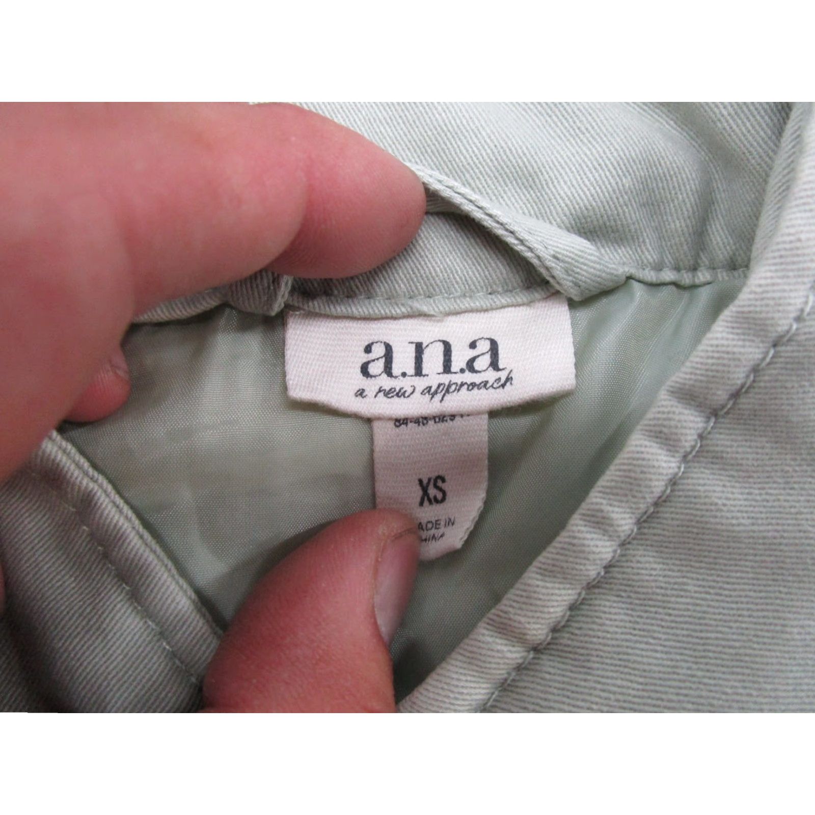 Vintage ANA Women's Desert Sage Green Button Up Quilted Cotton Jacket XS Regular Size XS Green Solid Pattern Lined Polyester Vintage: No Brand: a.n.a Size XS / US 0-2 / IT 36-38 - 4 Thumbnail