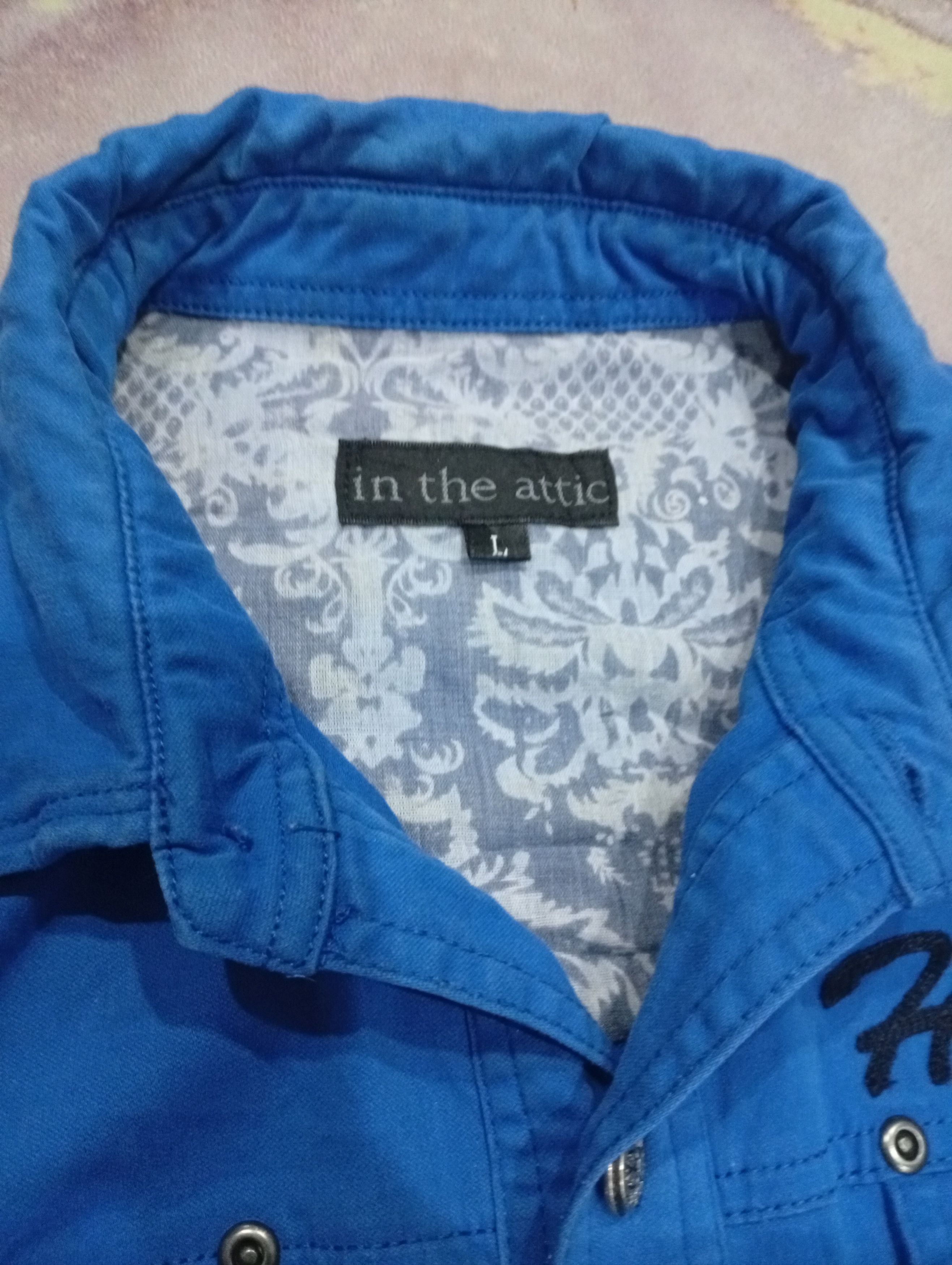 In The Attic In the attic shirt button Size US S / EU 44-46 / 1 - 6 Thumbnail