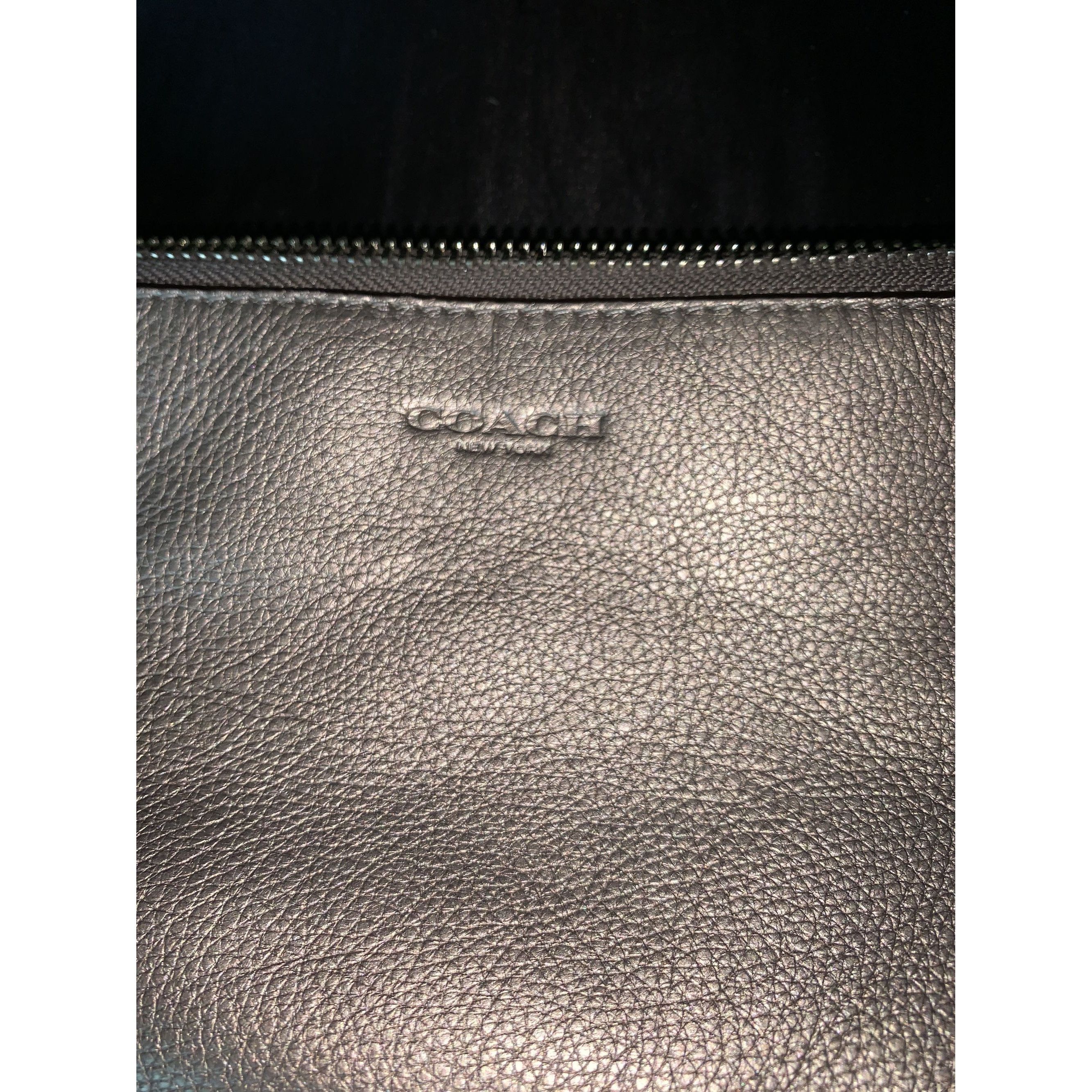 Coach Coach Metallic Tan Pebbled Crossbody EUC Size ONE SIZE - 5 Thumbnail