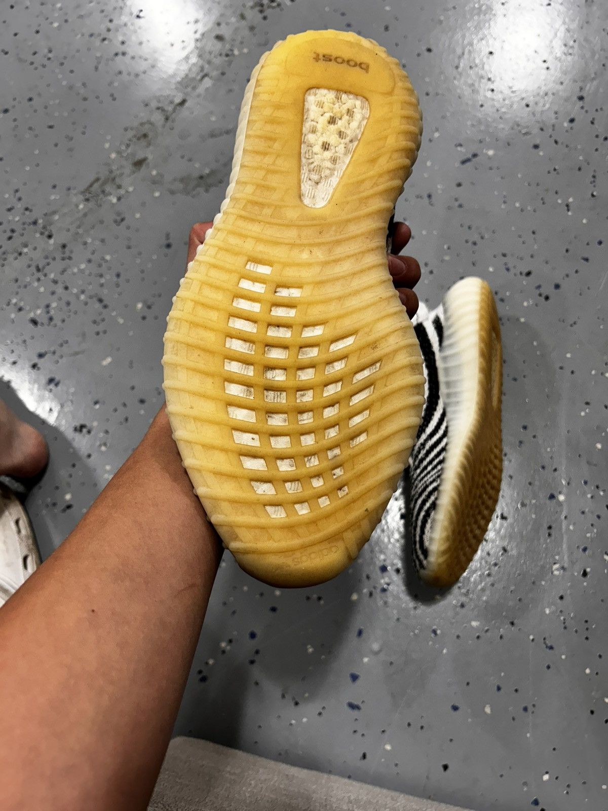 Yeezy Zebra Yeezy 350 Size US 11.5 / EU 44-45 - 8 Thumbnail