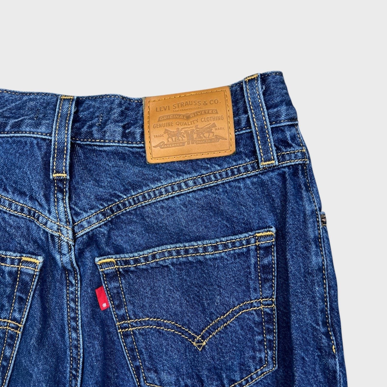 Levi's Levi's 80s Mom Jean 25x28 Blue High Rise Taper Leg Denim Size 25" / US 0 / IT 36 - 7 Thumbnail