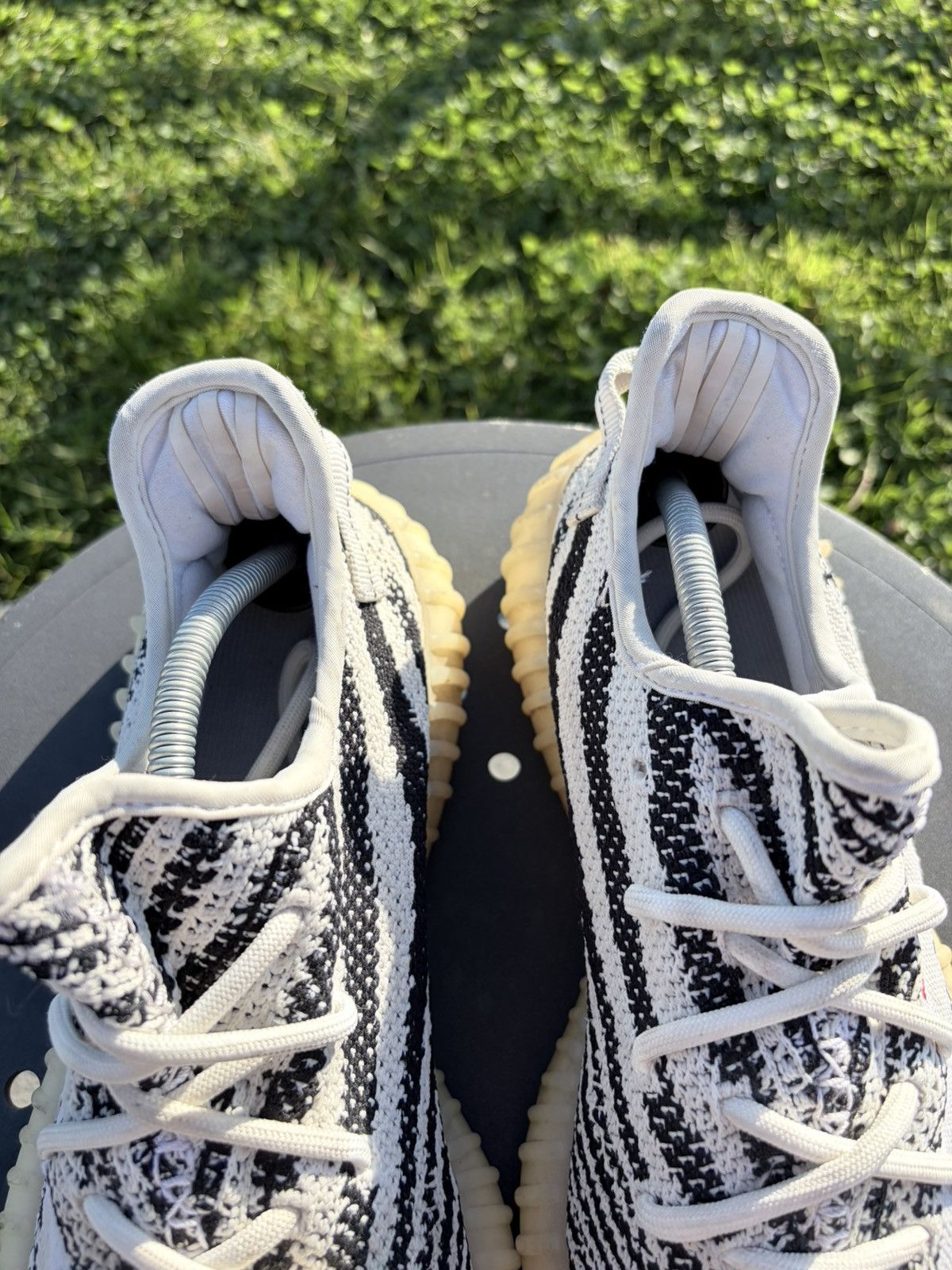 Adidas × Kanye West Adidas Yeezy Boost 350 V2 Zebra Size US 10 / EU 43 - 11 Thumbnail