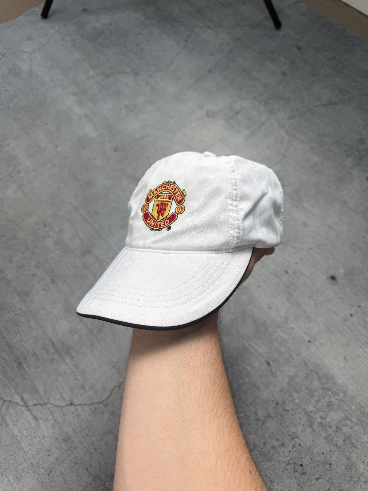 Nike Vintage Nike Manchester United Hat Cap Size ONE SIZE - 1 Thumbnail
