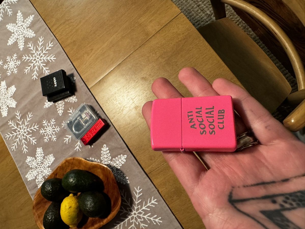 Anti Social Social Club × Zippo Anti Social Social Club Pink Regrets Zippo Lighter Size ONE SIZE - 3 Thumbnail
