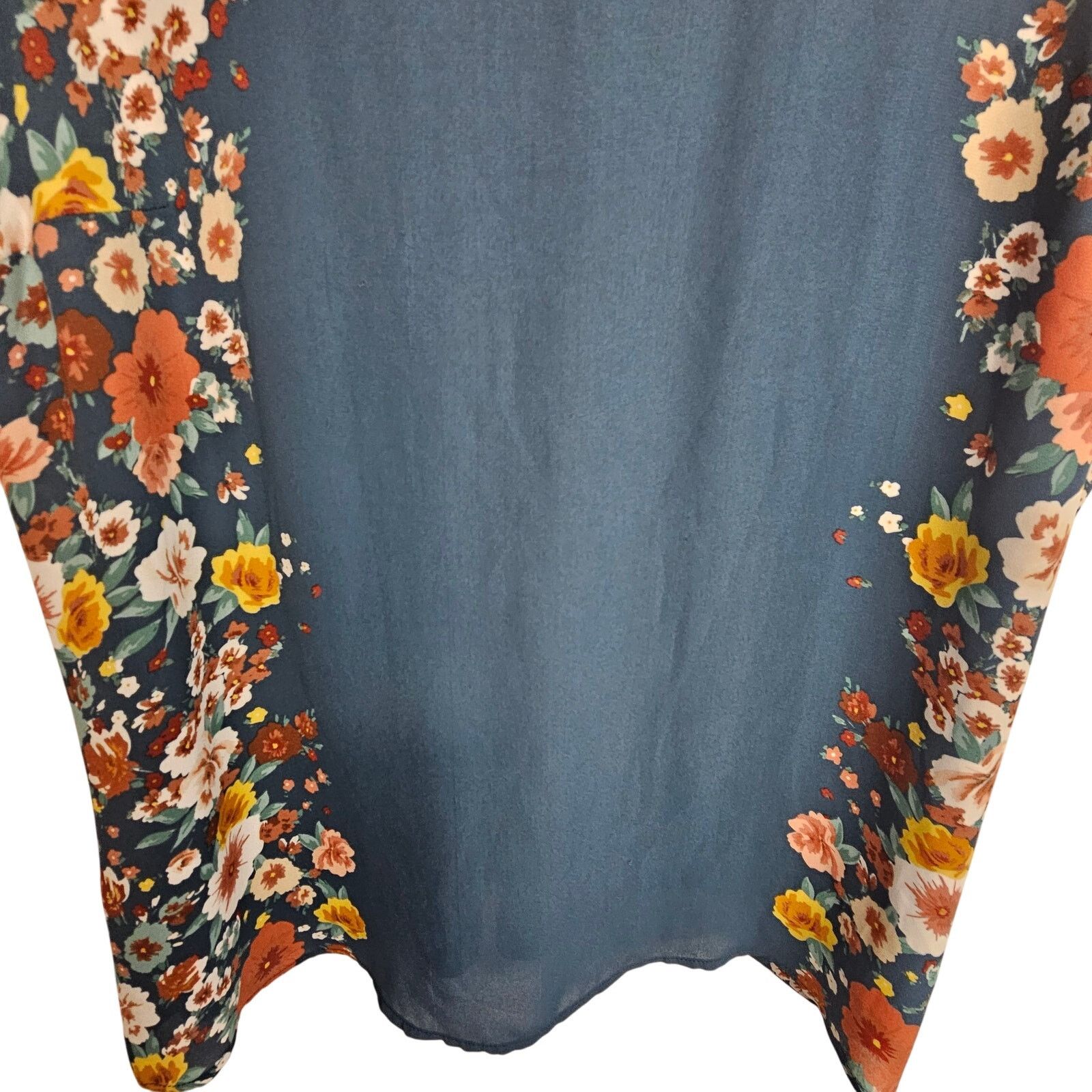 Corridor Torrid Floral V-Neck Top Plus Size 1X Romantic Feminine Size XL / US 12-14 / IT 48-50 - 3 Thumbnail