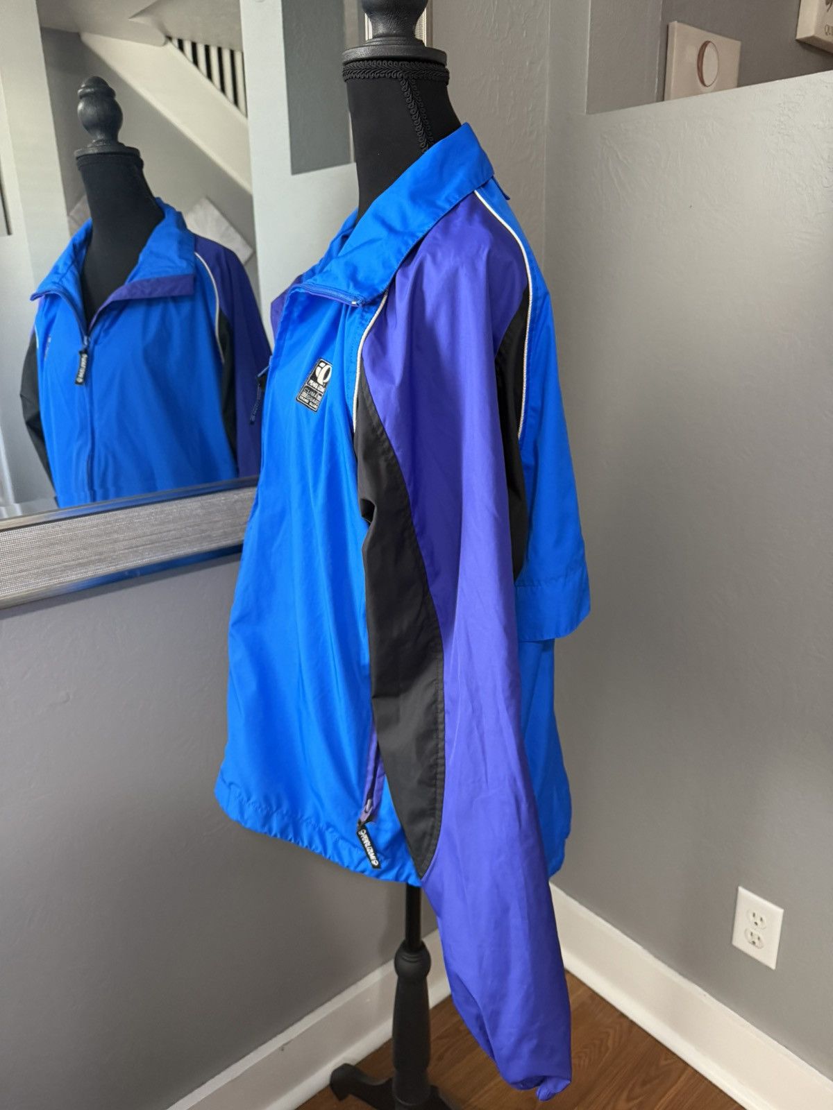 PEARL iZUMi VTG Pearl Izumi cycling running windbreaker jacket large. Size US L / EU 52-54 / 3 - 8 Thumbnail