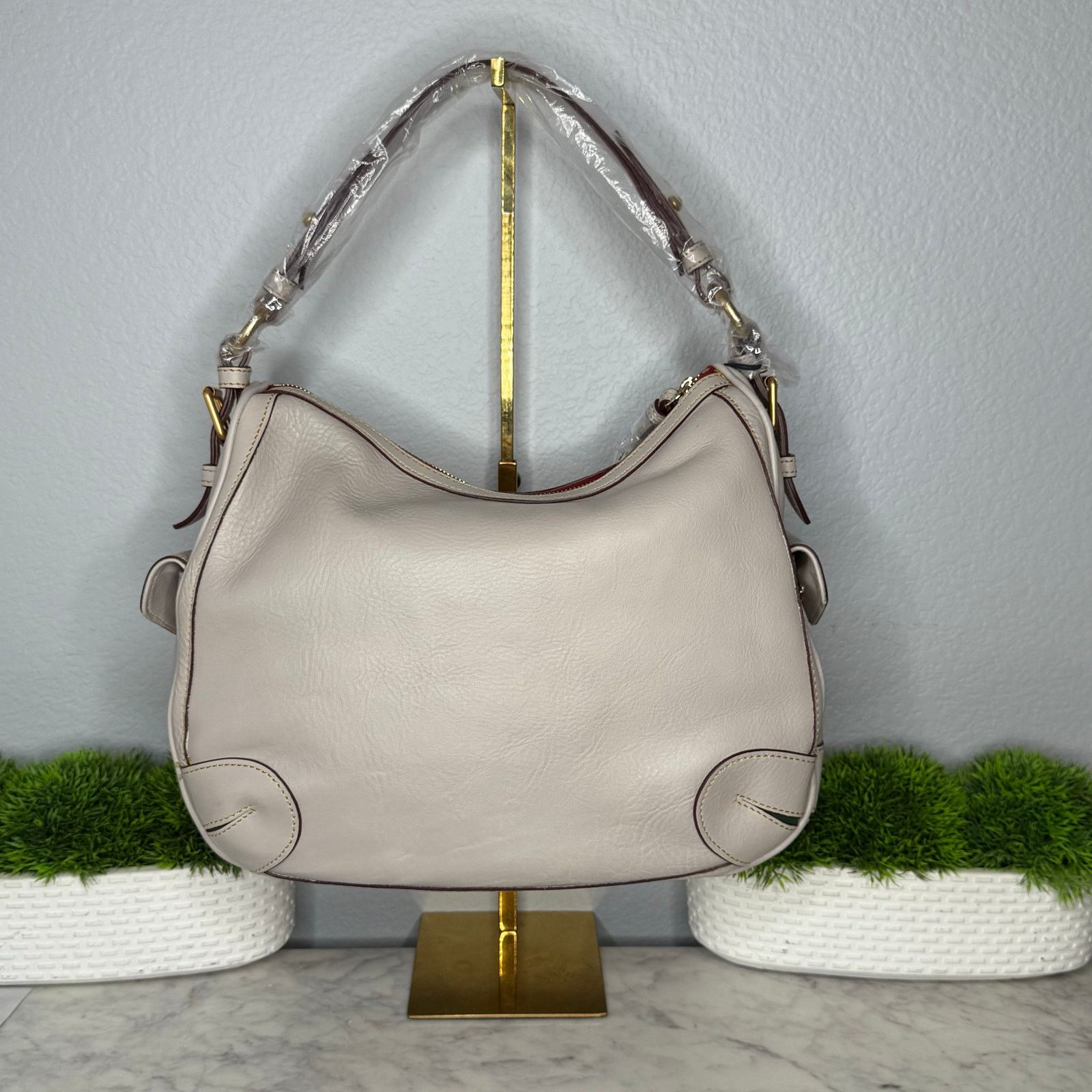Dooney & Bourke Dooney and Bourke Florentine Side Pocket Hobo $528 Size ONE SIZE - 8 Thumbnail
