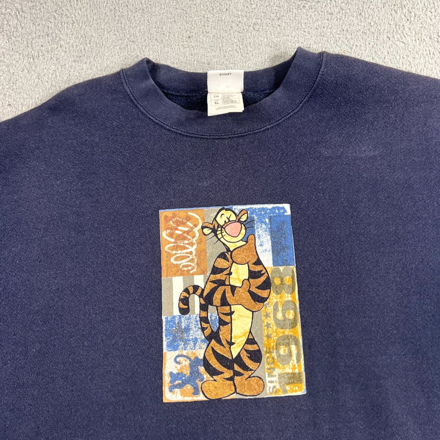 Disney VINTAGE Disney Winnie The Pooh Sweatshirt Tigger XL Crewneck Blue Cotton Polyester Fleece Graphic Print Unisex Adults Pullover Sweatshirt Size US XL / EU 56 / 4 - 4 Thumbnail