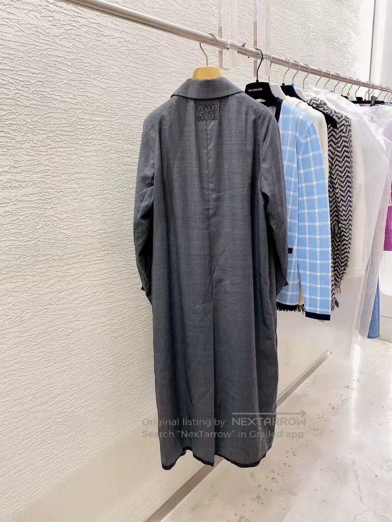 Miu Miu Miu Miu 38 Letter windbreaker coat coat Size M / US 6-8 / IT 42-44 - 3 Thumbnail