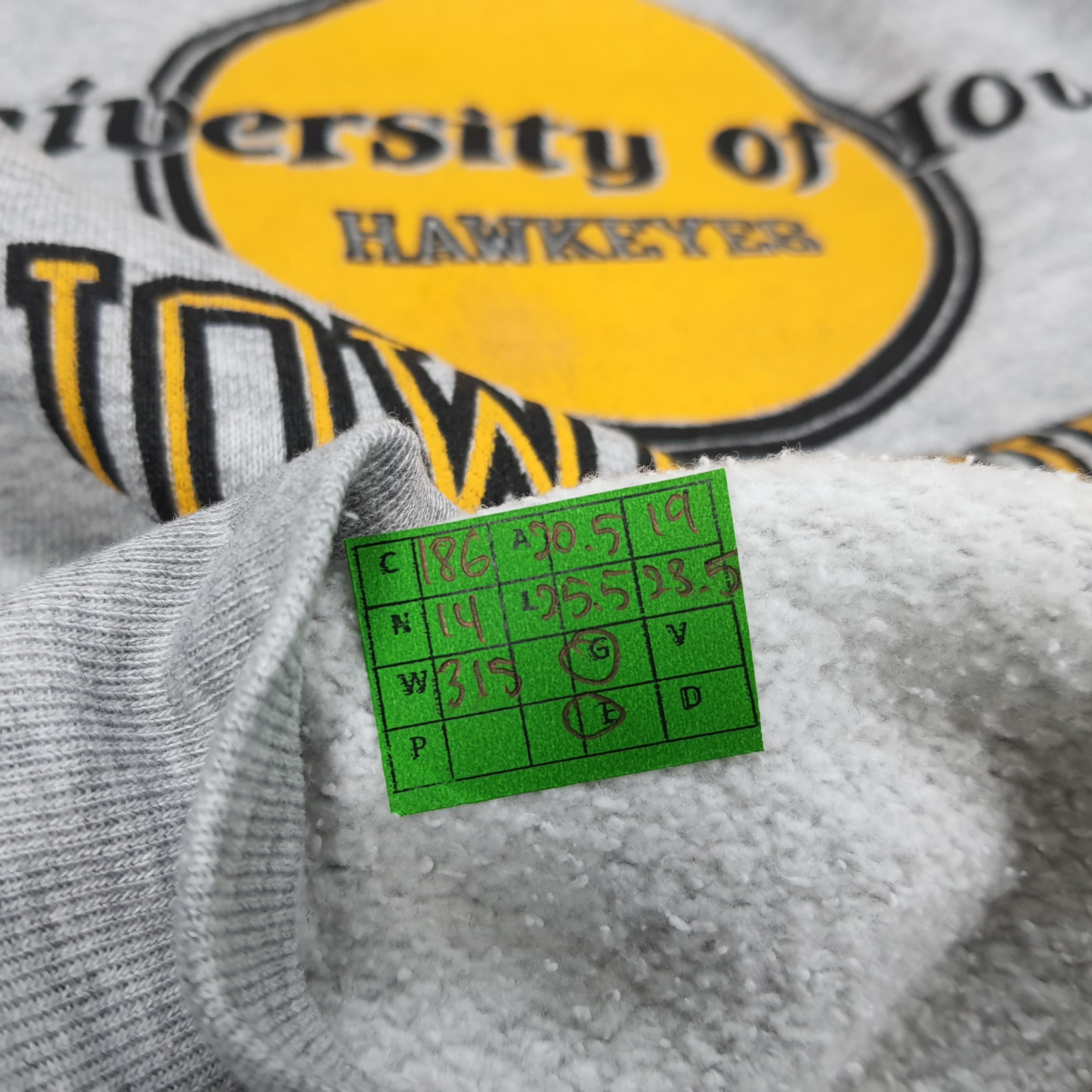 Vintage Vintage IOWA City University of IOWA Hawkeyes Sweatshirt Size US S / EU 44-46 / 1 - 5 Thumbnail