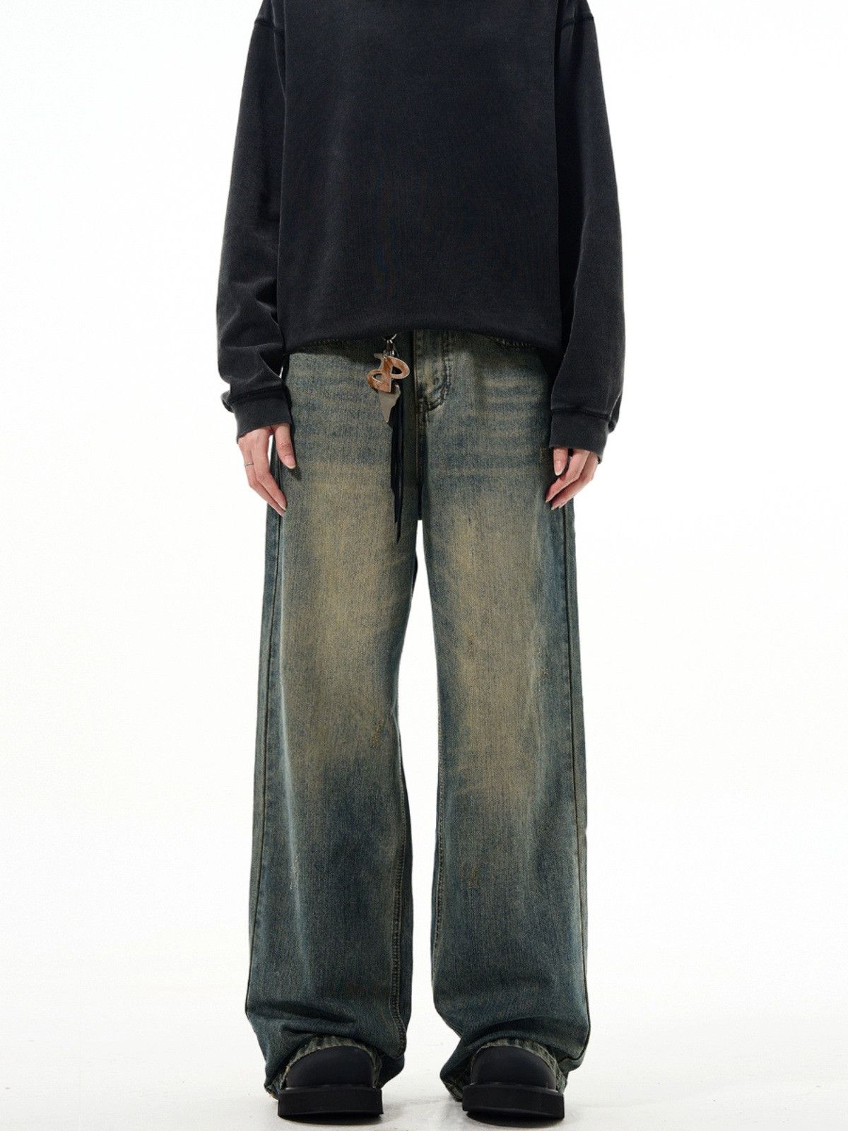 Japanese Brand Retro washed cleanfit straight leg loose-fit jeans for men Size US 32 / EU 48 - 1 Thumbnail