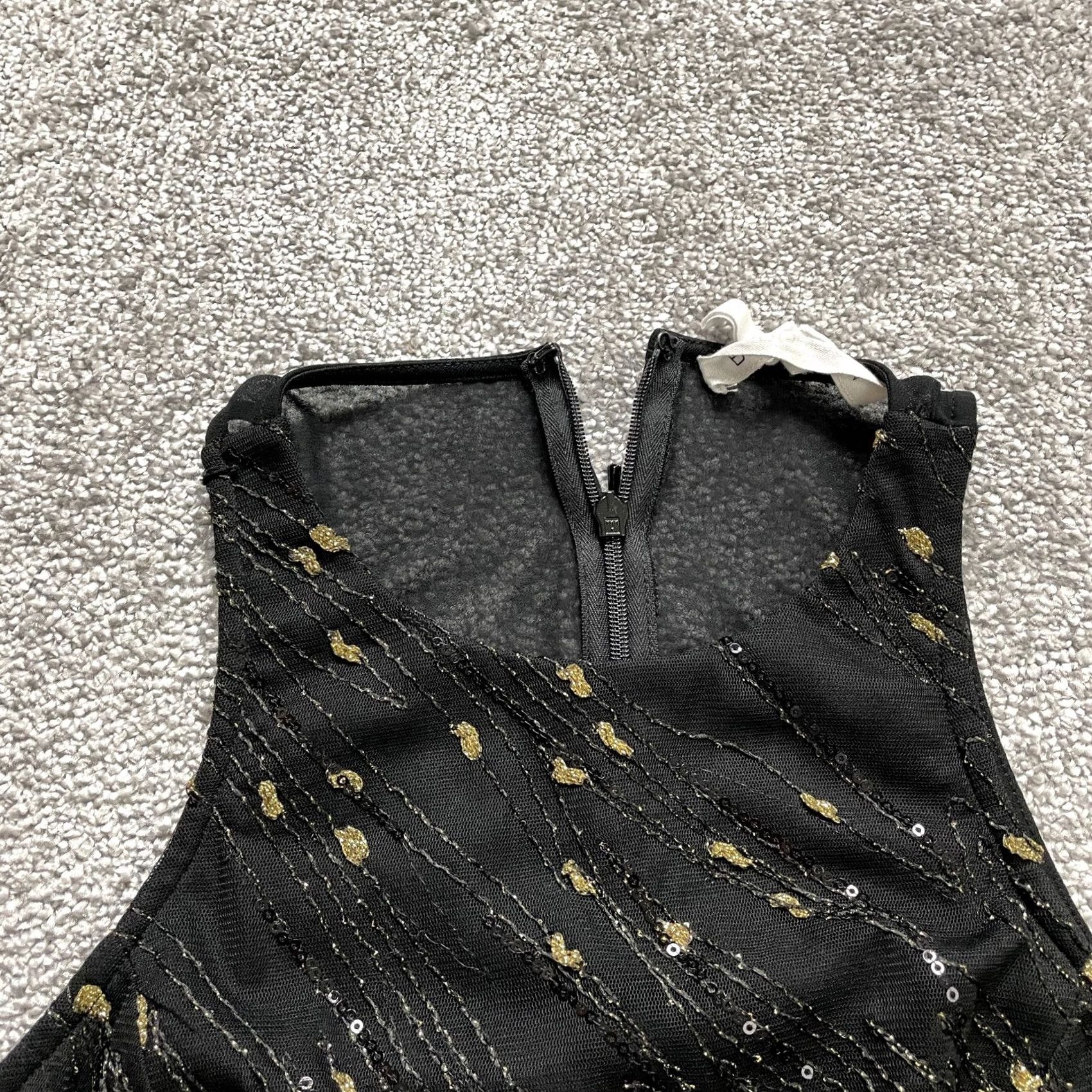 BCBGeneration BCBGMAXAZRIA A-Line Dress Womens 4 Black with Gold Flecks Sequins Midi Zip Up VINTAGE No Size S / US 4 / IT 40 - 6 Thumbnail