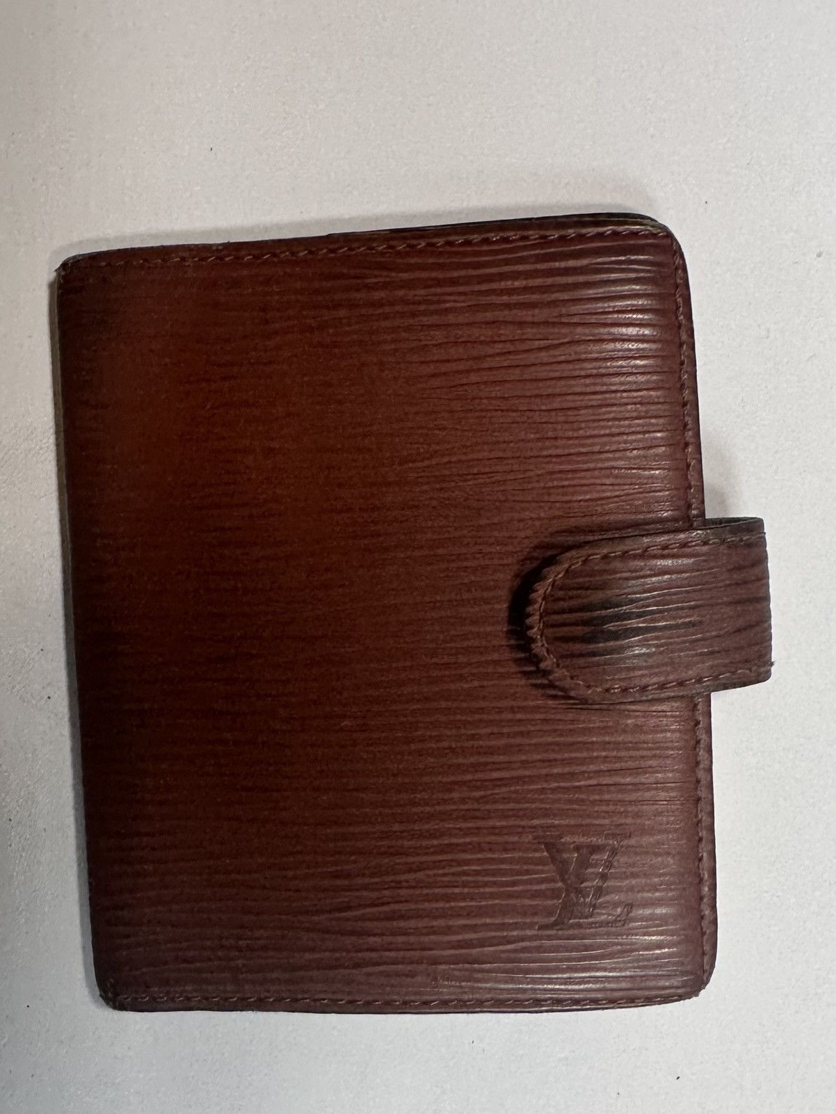 LOUIS VUITTON Epi Bi Fold Card Holder