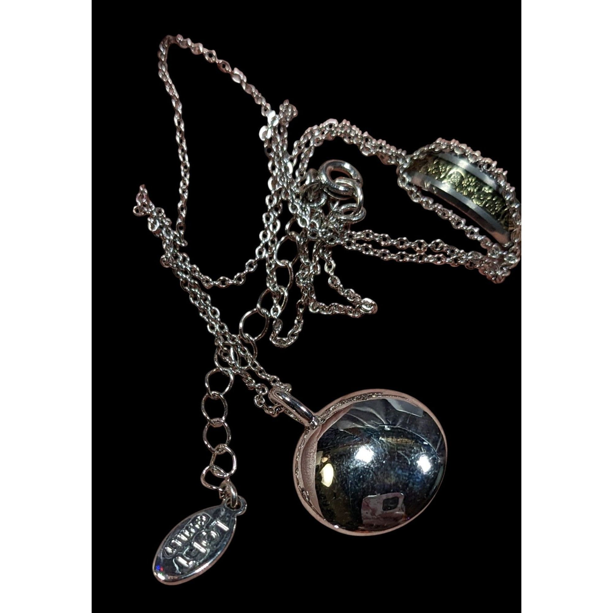 Loft Loft Outlet Preppy Modern Silver Tone Pendant Necklace Size ONE SIZE - 3 Thumbnail