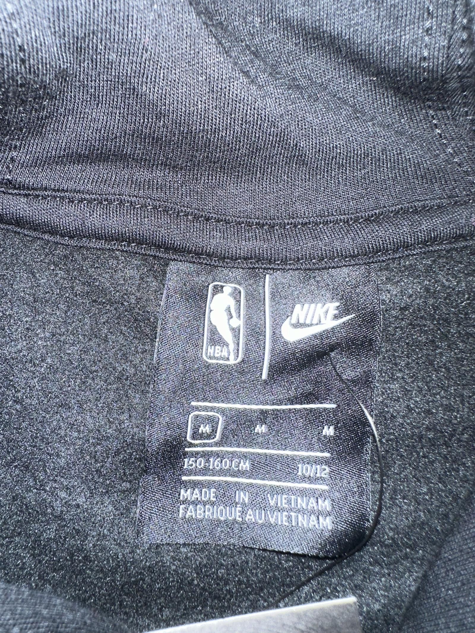 Nike Chicago Bulls Nike Youth 2018/19 City Edition Essential Pullover Hoodie - Black Size US M / EU 48-50 / 2 - 4 Thumbnail