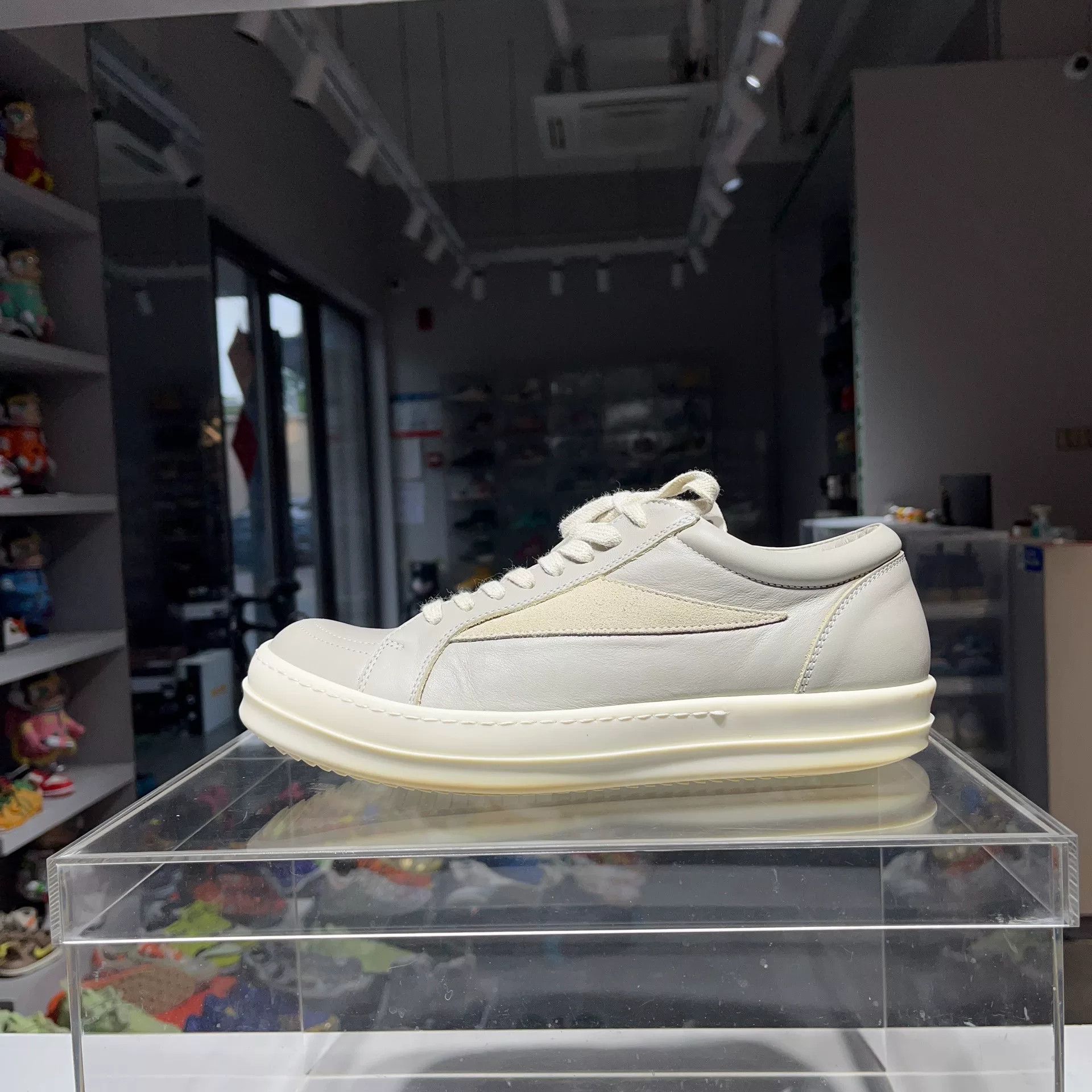 Rick Owens Rick Owens Lowtop Sneakers 9 Men Size US 9 / EU 42 - 1 Thumbnail