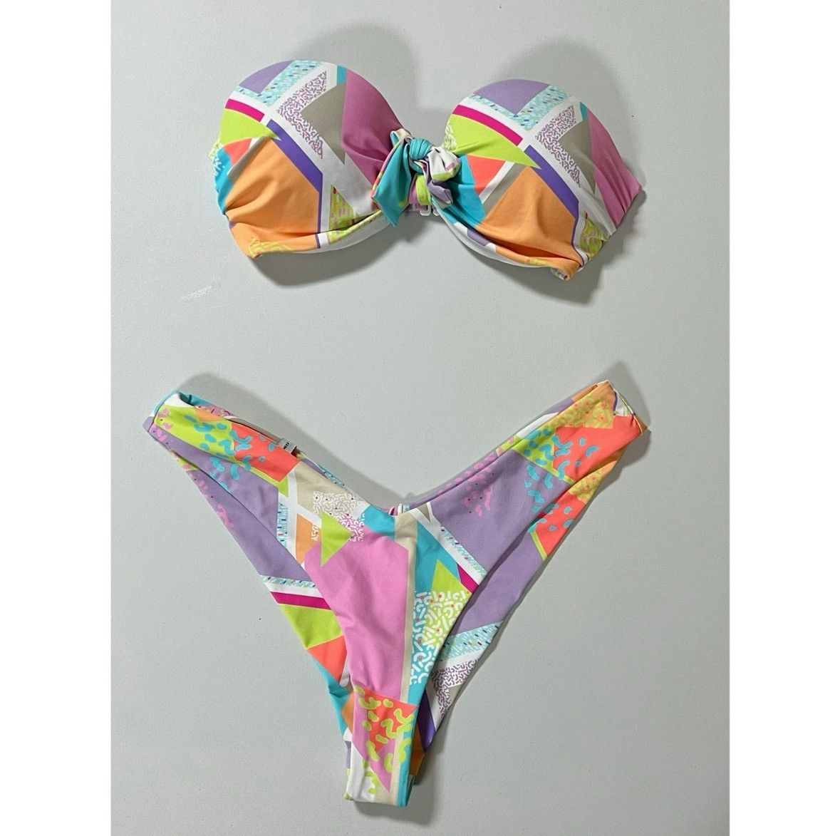 Body Glove Body Glove Geometric Bikini Top (S) and Bottoms (M) Set 🌸✨ Size S / US 4 / IT 40 - 2 Thumbnail