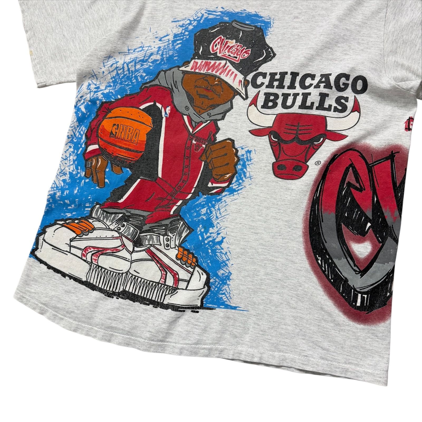 NBA RARE VTG 90s CHICAGO BULLS SUPERHERO CHANGES T-SHIRT Size US L / EU 52-54 / 3 - 4 Thumbnail