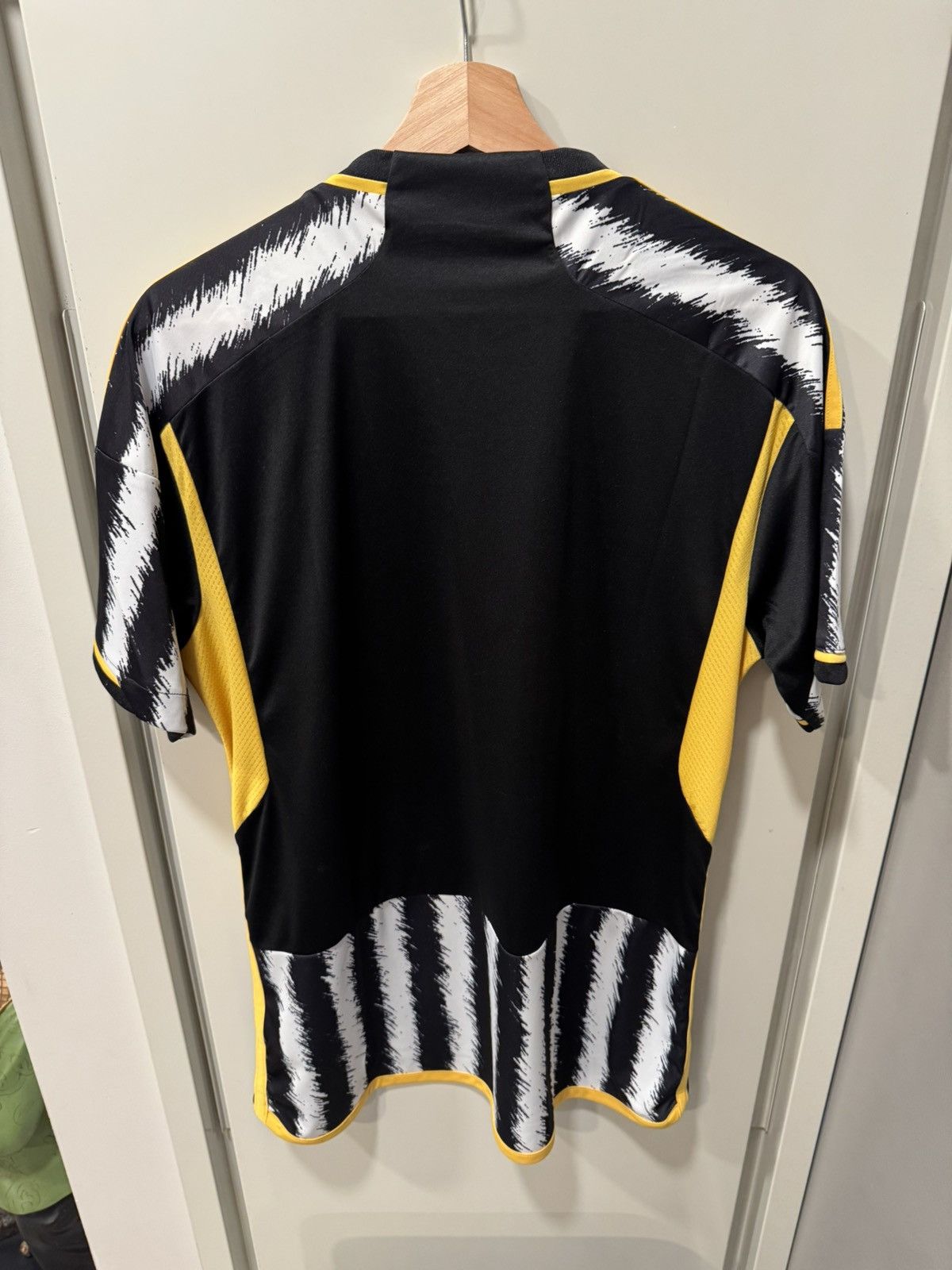 Adidas Juventus home jersey Size US L / EU 52-54 / 3 - 2 Thumbnail