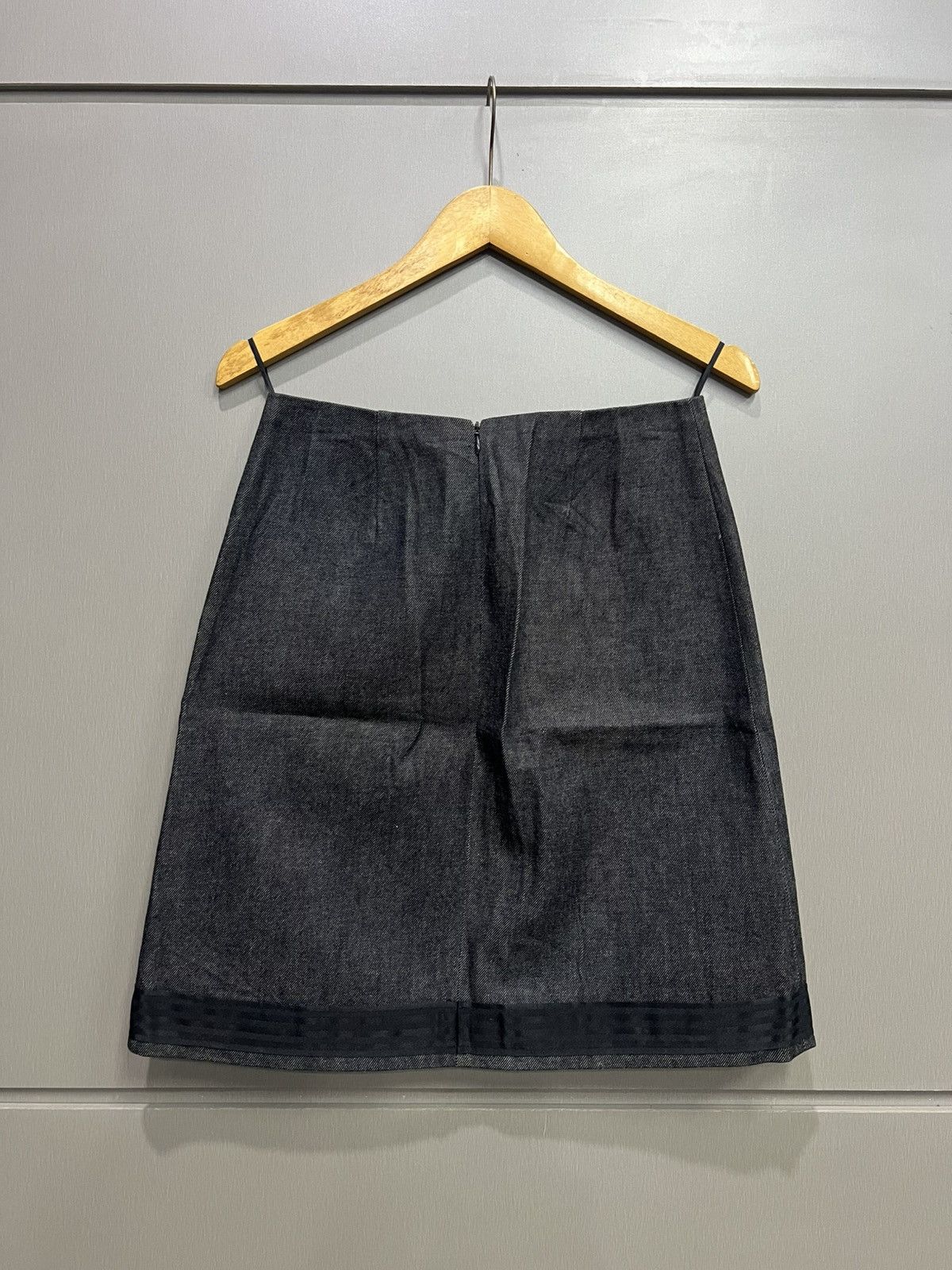 Miu Miu Miu Miu 1999 Skirt Size 27" / US 4 / IT 40 - 2 Thumbnail