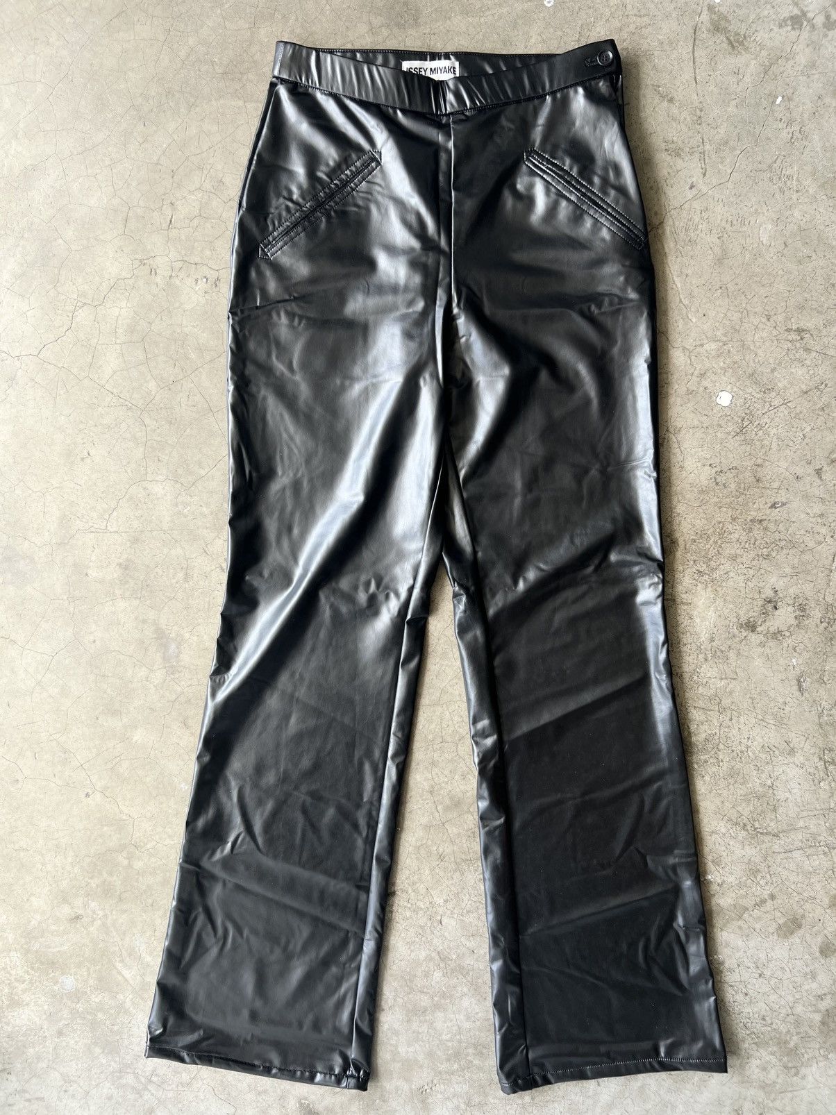 Issey Miyake Issey Miyake - S/S99 Nylon Boot Cut Pants Size 27" / US 4 / IT 40 - 1 Thumbnail
