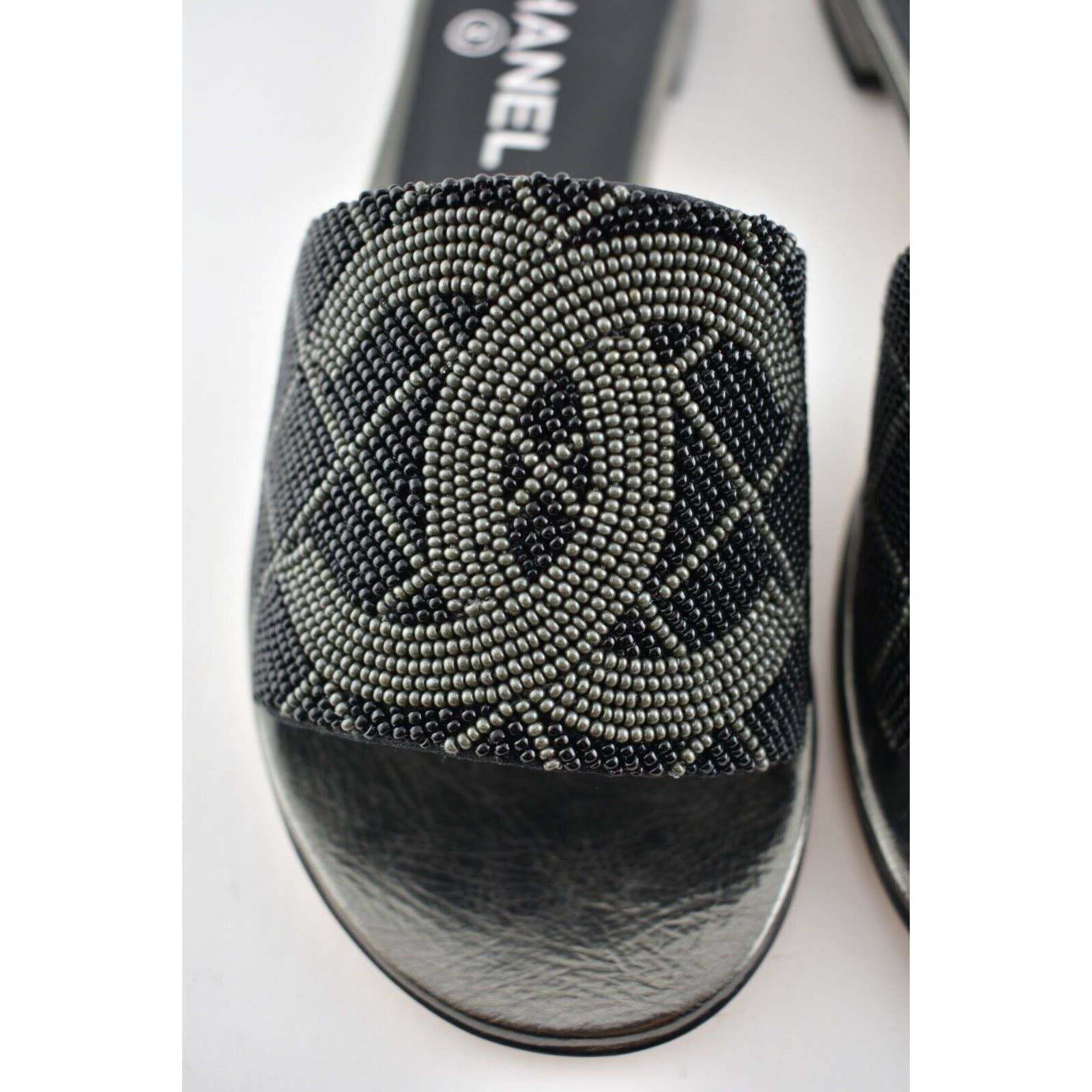 Chanel Chanel 20P Black Grey Pearl Embroidery Bead CC Logo Size US 7 / IT 37 - 3 Thumbnail