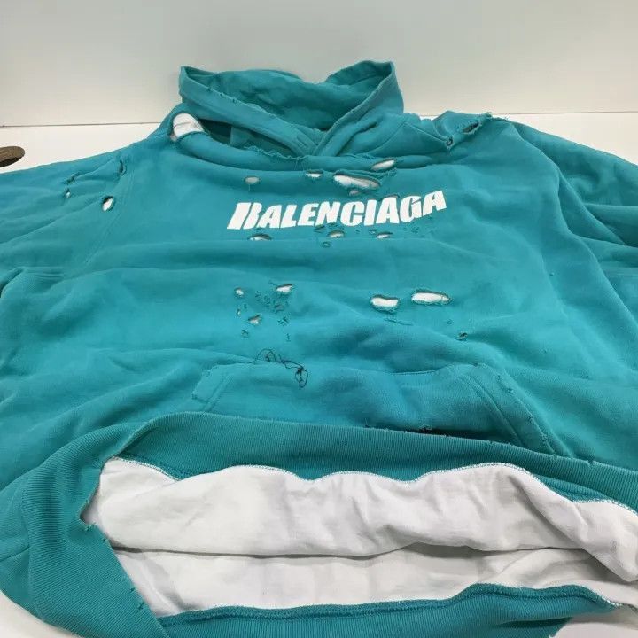 Balenciaga Balenciaga Balenciaga Distressed Logo Hoodie in Sky Blue - Size US XXS / EU 40 - 6 Thumbnail