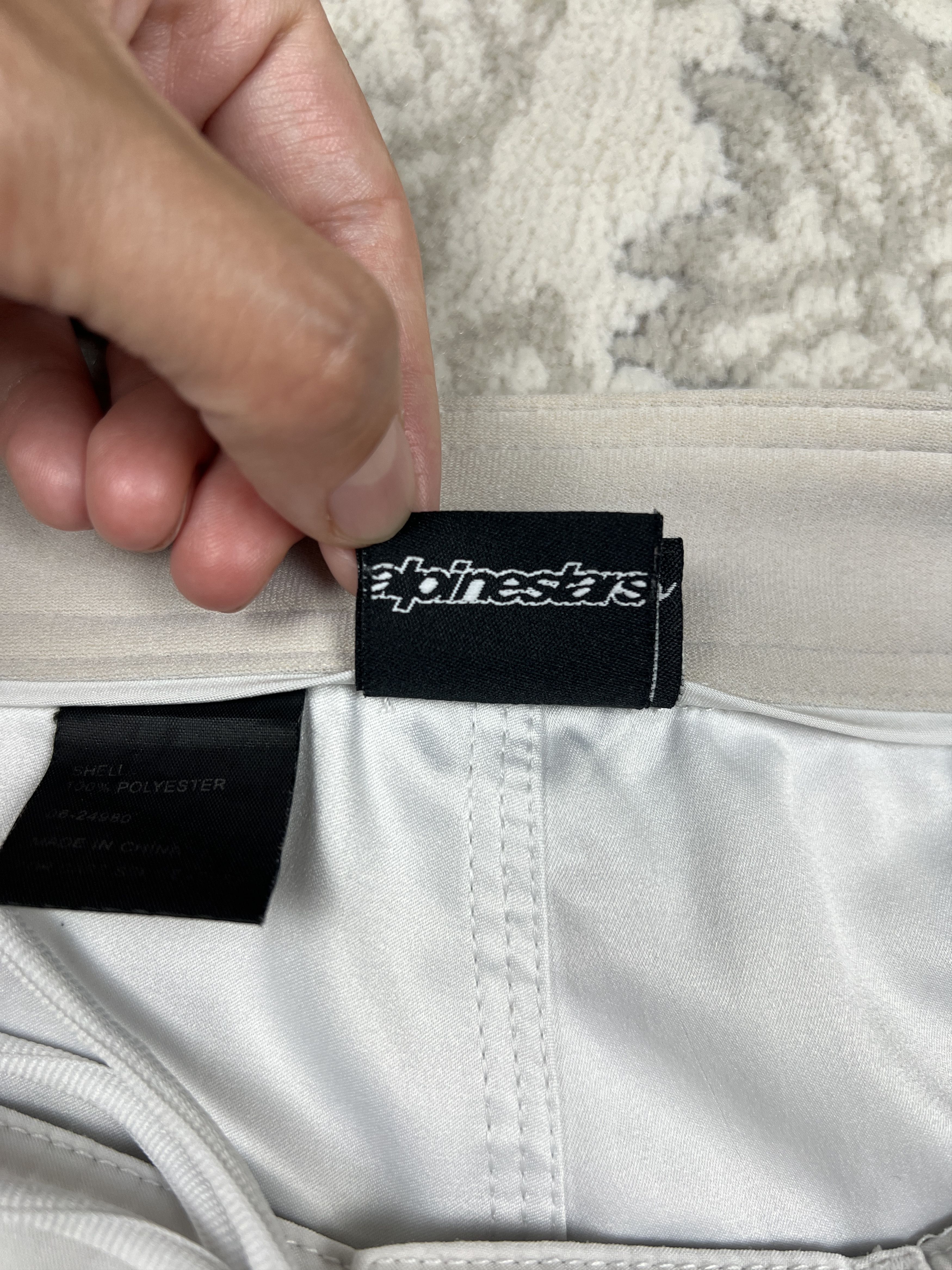 Alpinestars Alpinestars Graphic Skull Shorts White (Size 1) Size US 28 / EU 44 - 19 Thumbnail