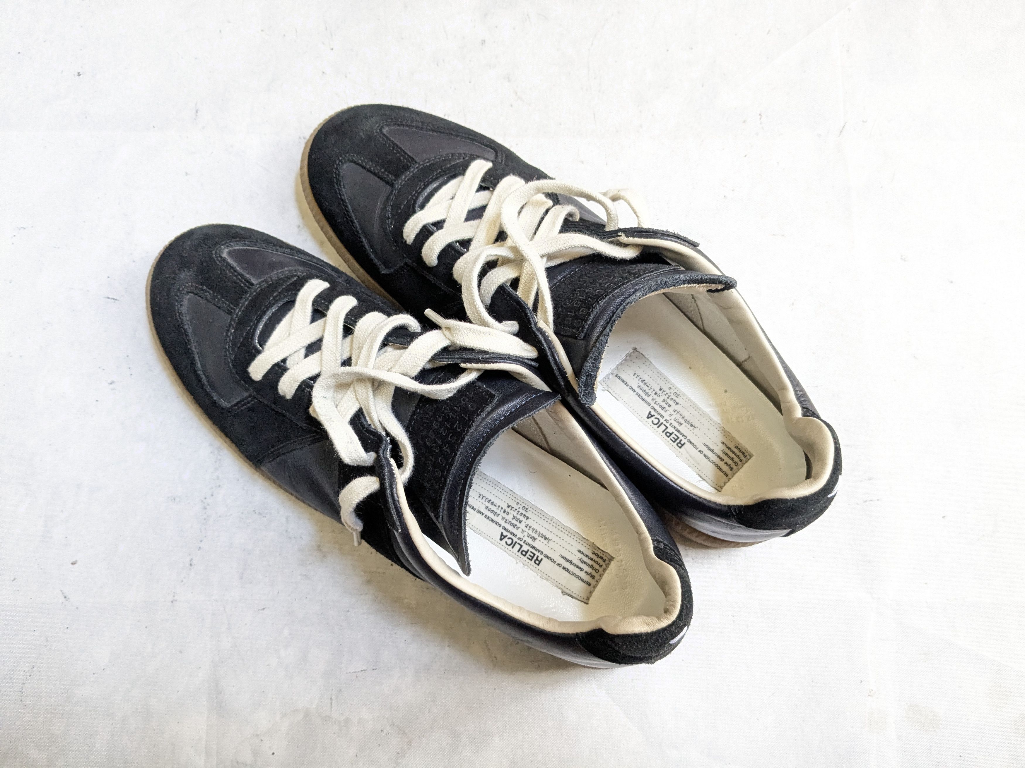 Maison Margiela Maison Margiela Replica GAT Black Navy Blue 11 44 Gum Size US 11 / EU 44 - 16 Thumbnail