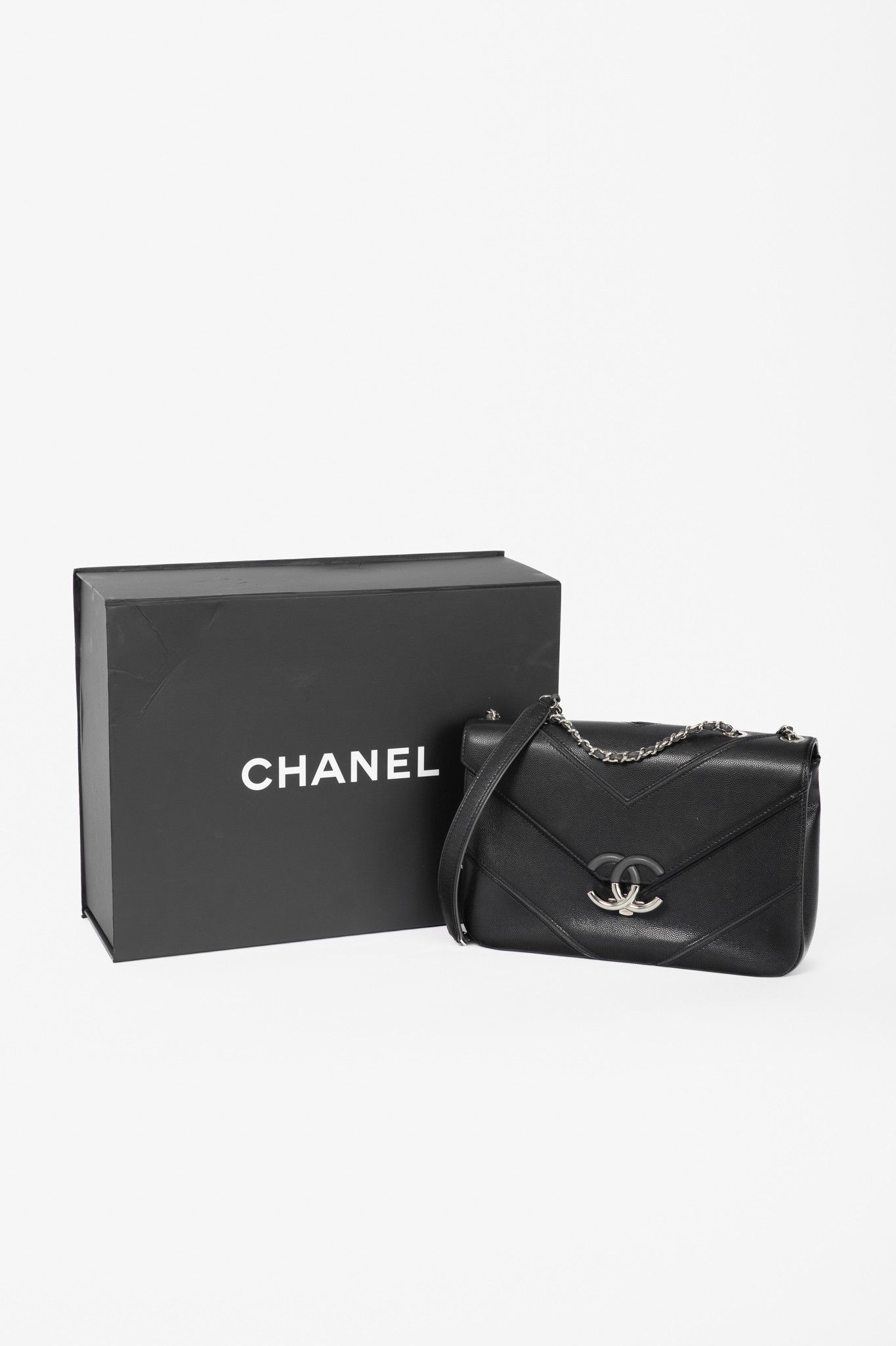Chanel Chanel SS17 Black Caviar Large Chevron Flap Bag Size ONE SIZE - 14 Thumbnail