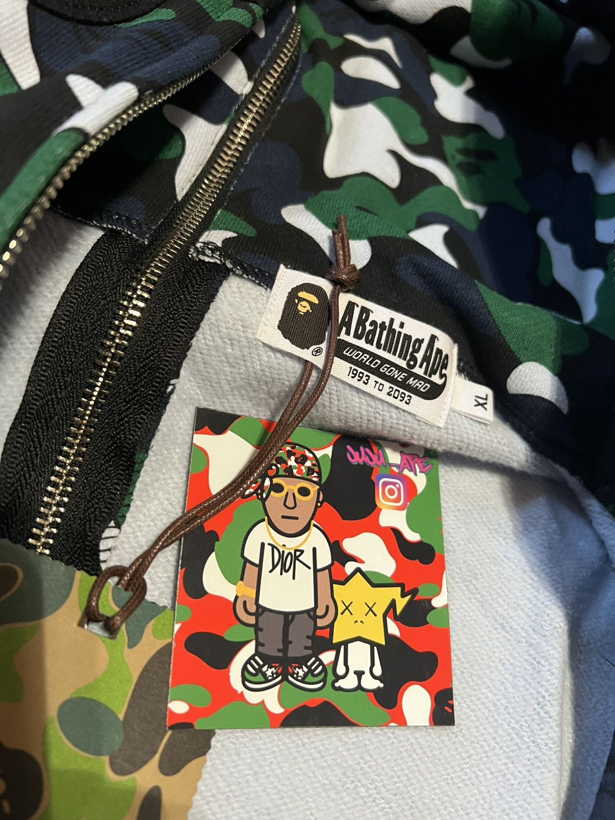 Bape Bape Isetan Shinjuku Separate Shark hoodie Size US XL / EU 56 / 4 - 7 Thumbnail