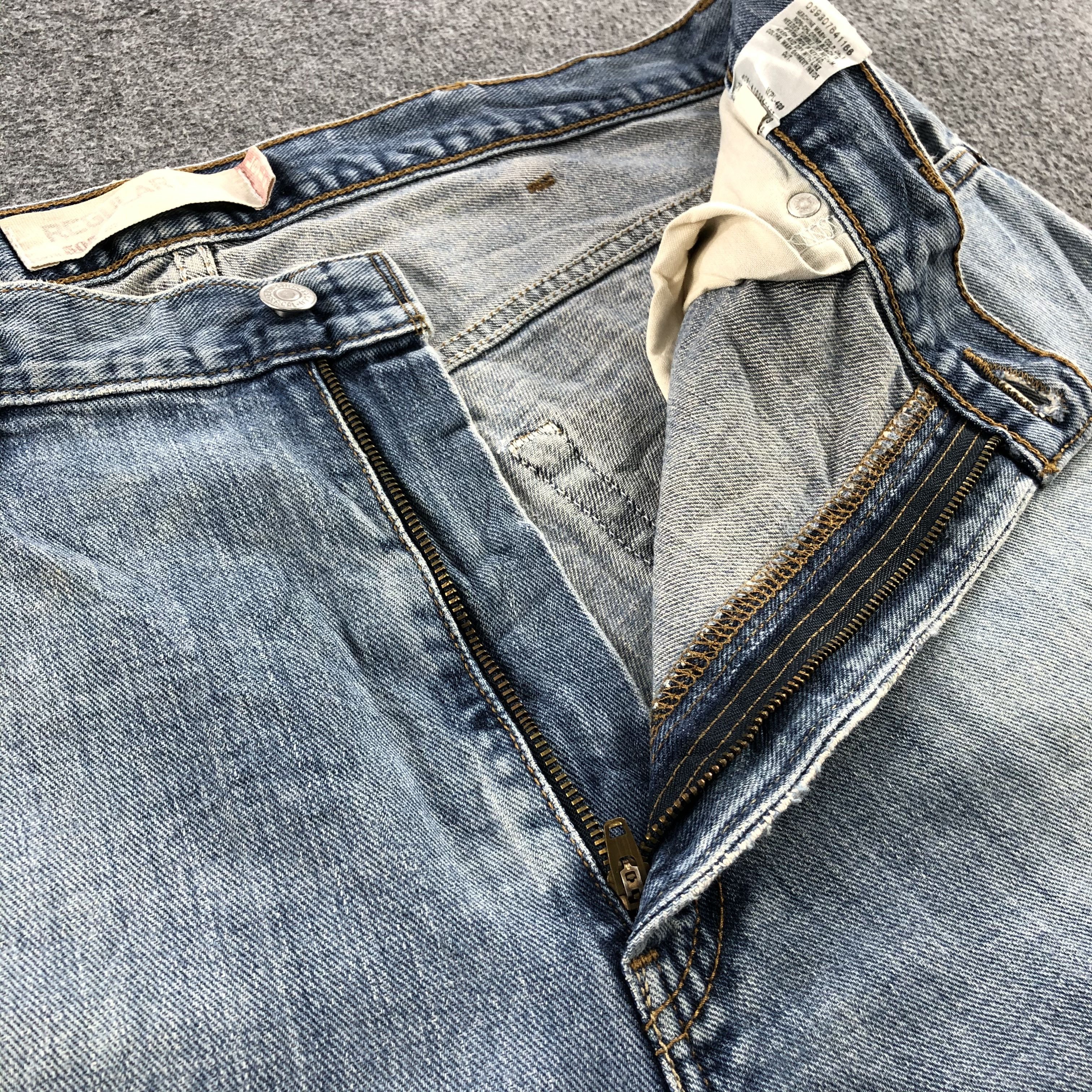 Levi's Light Wash Vintage Levis 505 Jeans-J1168 Size US 37 - 7 Thumbnail