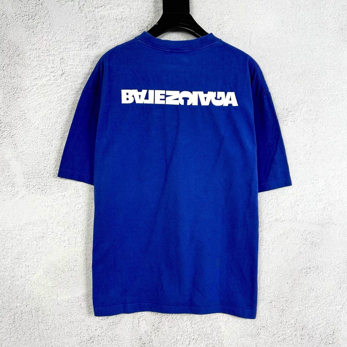 Balenciaga Balenciaga SS23 Inverted Logo Crewneck Short Tee M Size US M / EU 48-50 / 2 - 2 Thumbnail