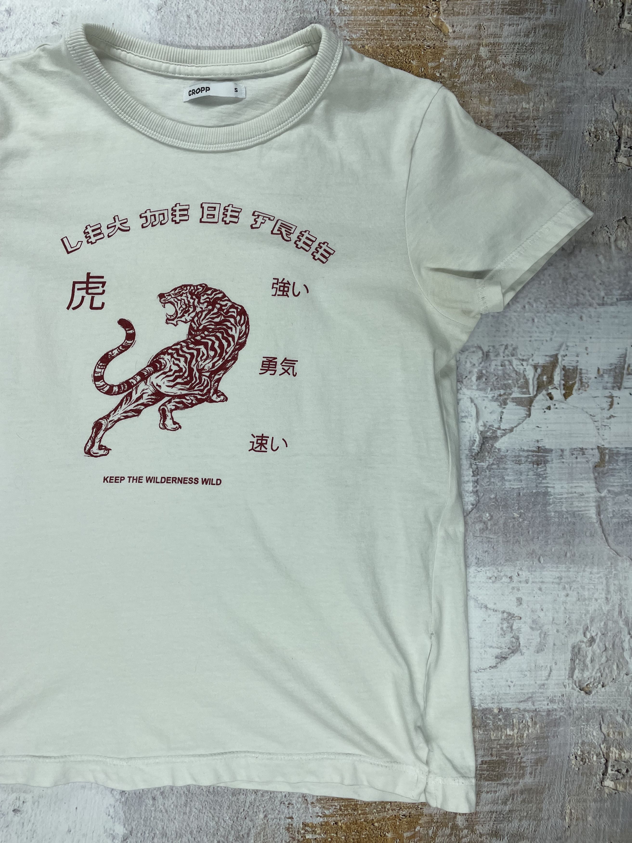 Japanese Brand Vintage T-Shirt Women’s Size S Size S / US 4 / IT 40 - 2 Thumbnail