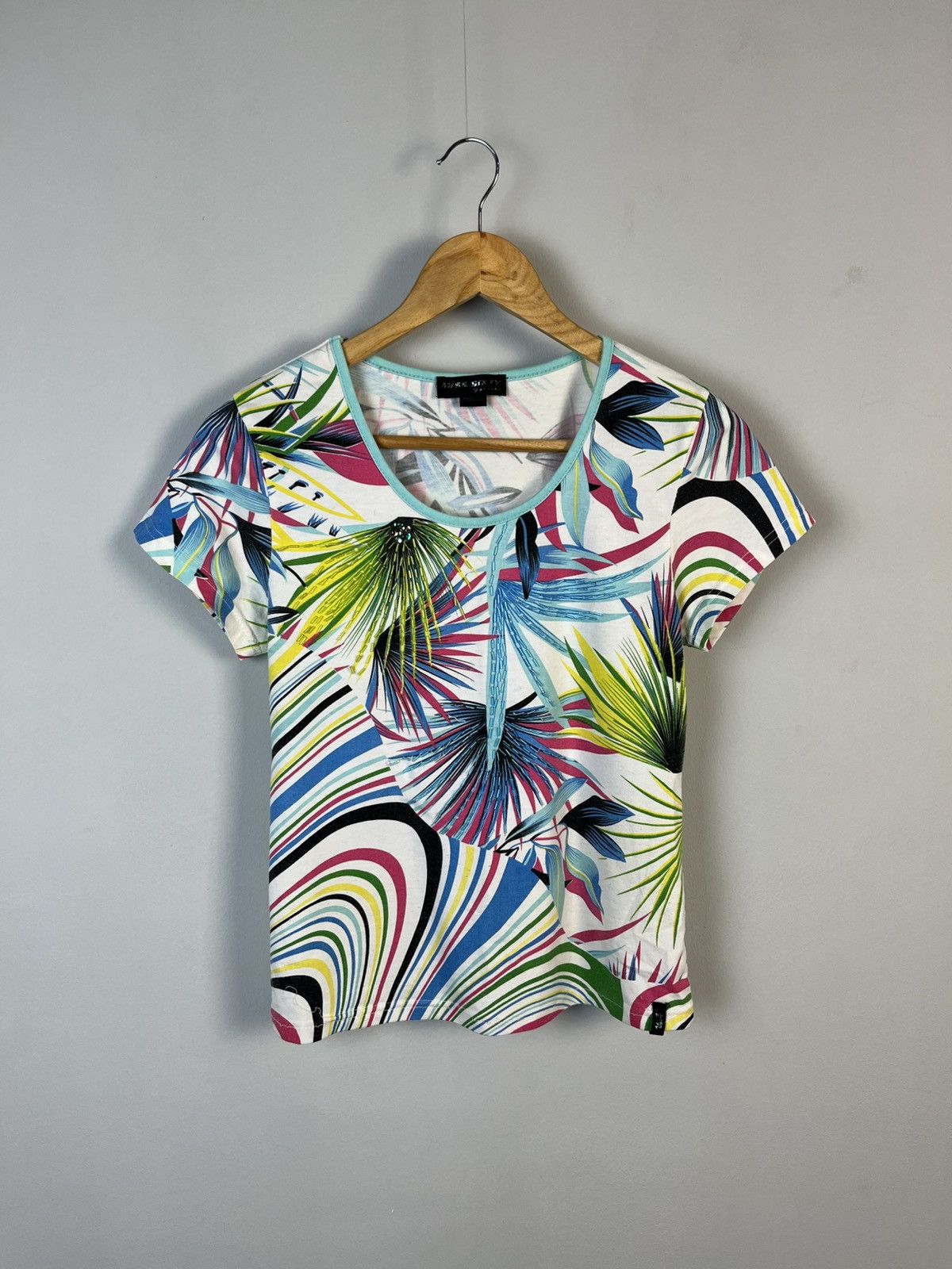 Miss Sixty × Vintage Miss Sixty Vintage Y2K Avant Garde Floral Tee Shirt Size M / US 6-8 / IT 42-44 - 1 Thumbnail