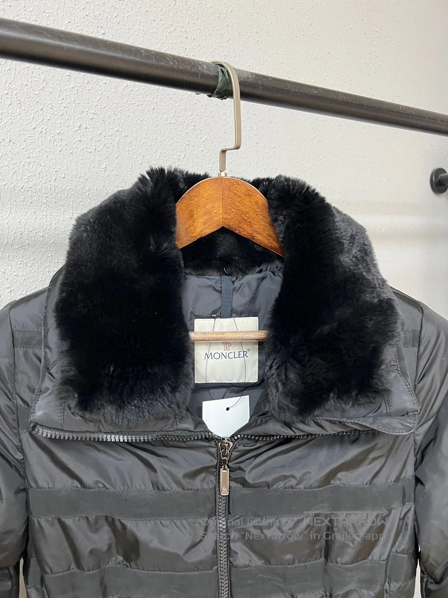 Moncler Moncler Fur Collar Down Jacket. Size M / US 6-8 / IT 42-44 - 3 Thumbnail